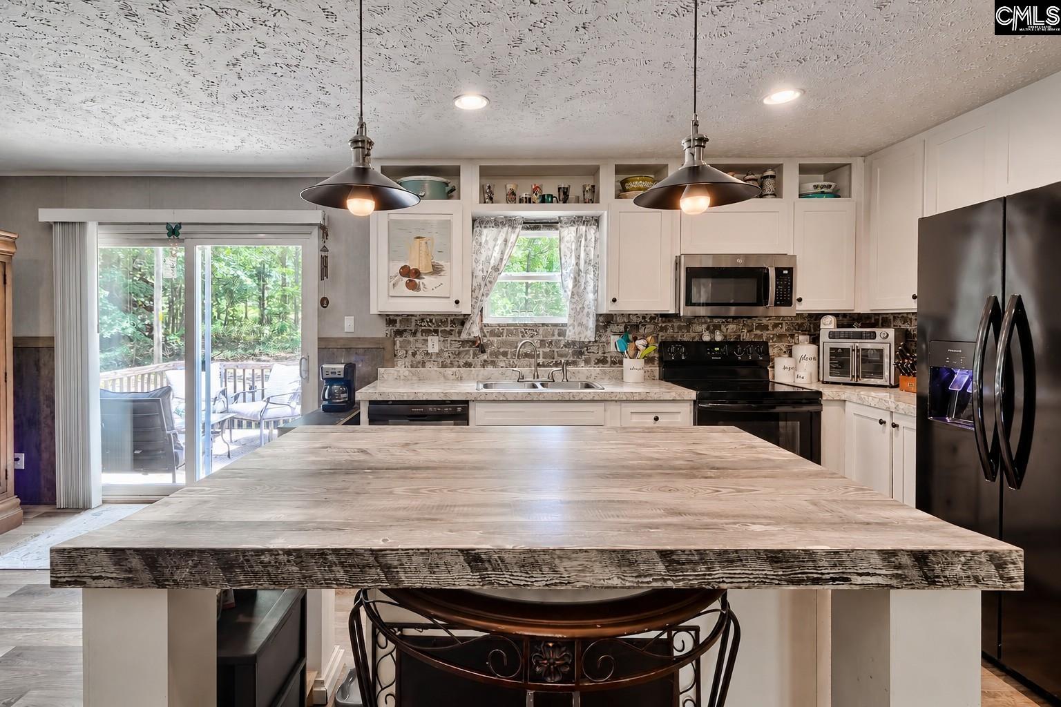 1609 Congress Road Eastover, SC 29044
