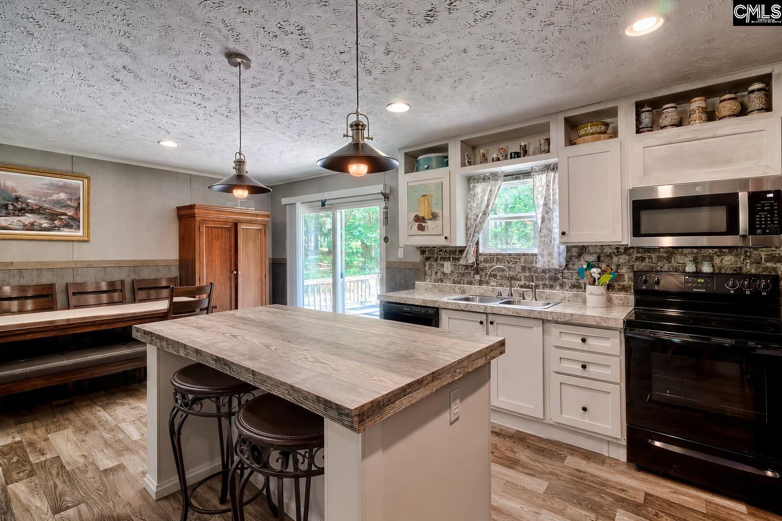 1609 Congress Road Eastover, SC 29044
