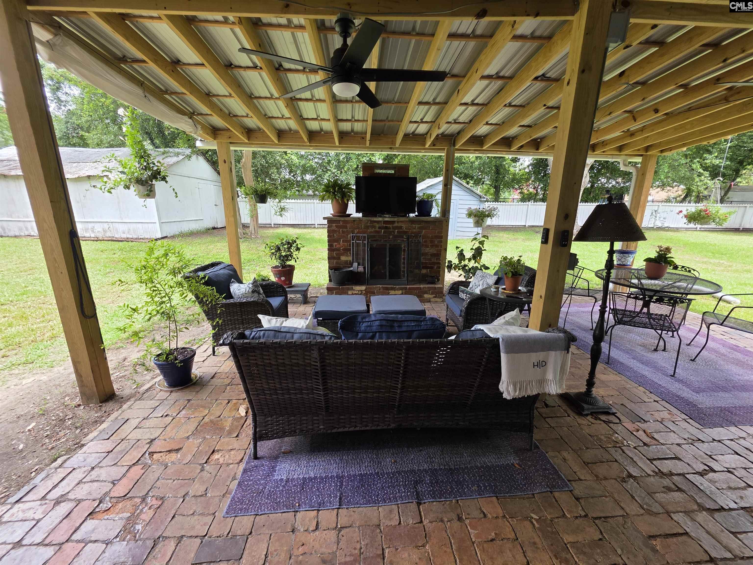 295 W 1st Street Swansea, SC 29160