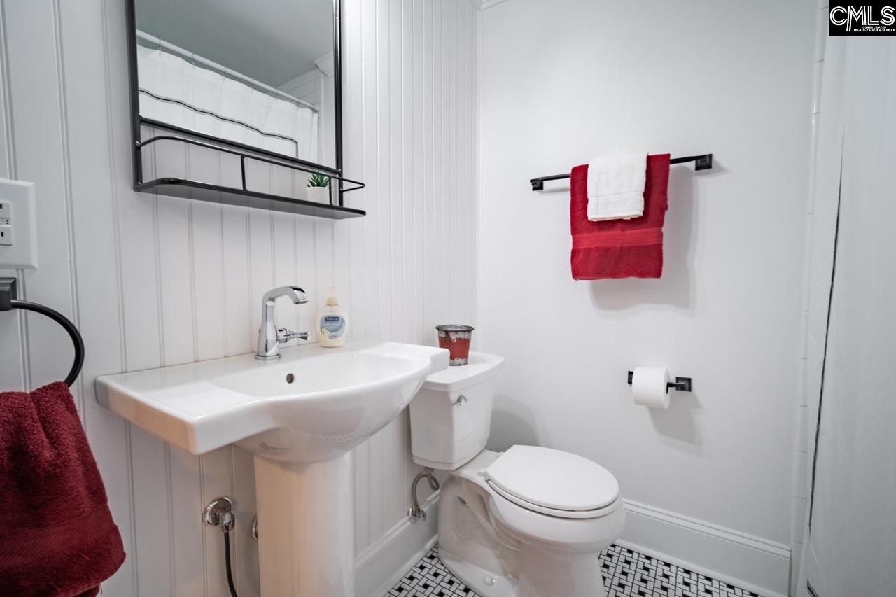 1473 D Avenue West Columbia, SC 29169