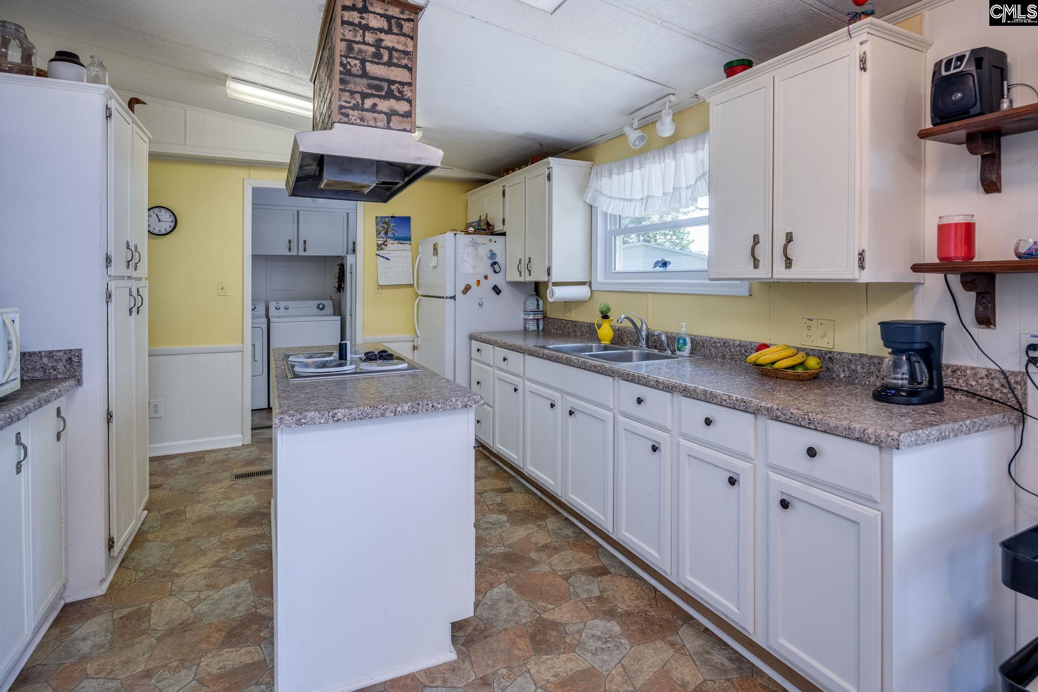 68 O'Keefe Point Prosperity, SC 29127