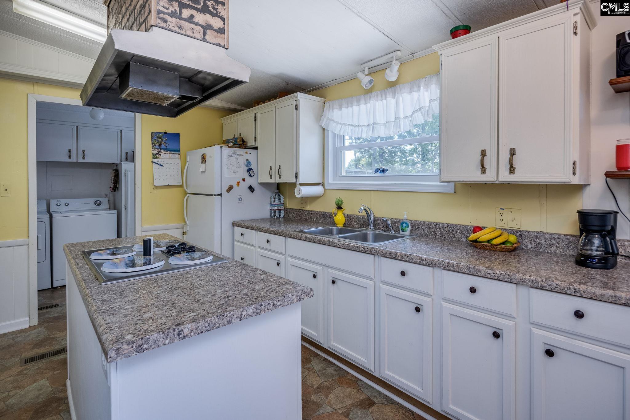 68 O'Keefe Point Prosperity, SC 29127