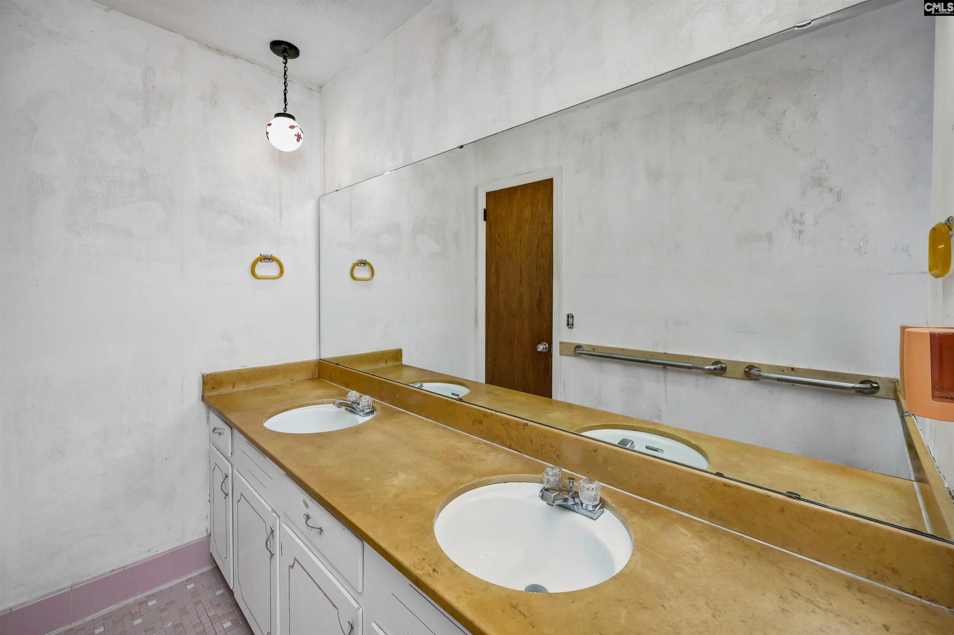 3208 Woodsen Circle West Columbia, SC 29170