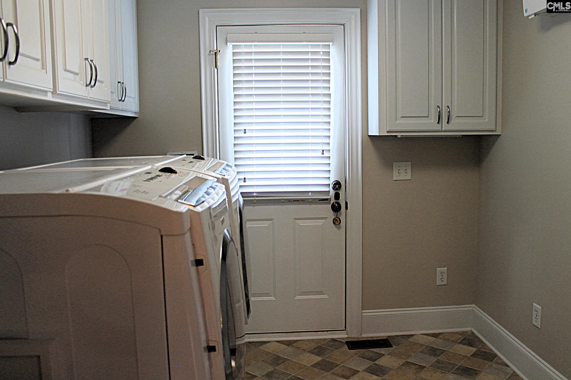476 Brooks Avenue West Columbia, SC 29169