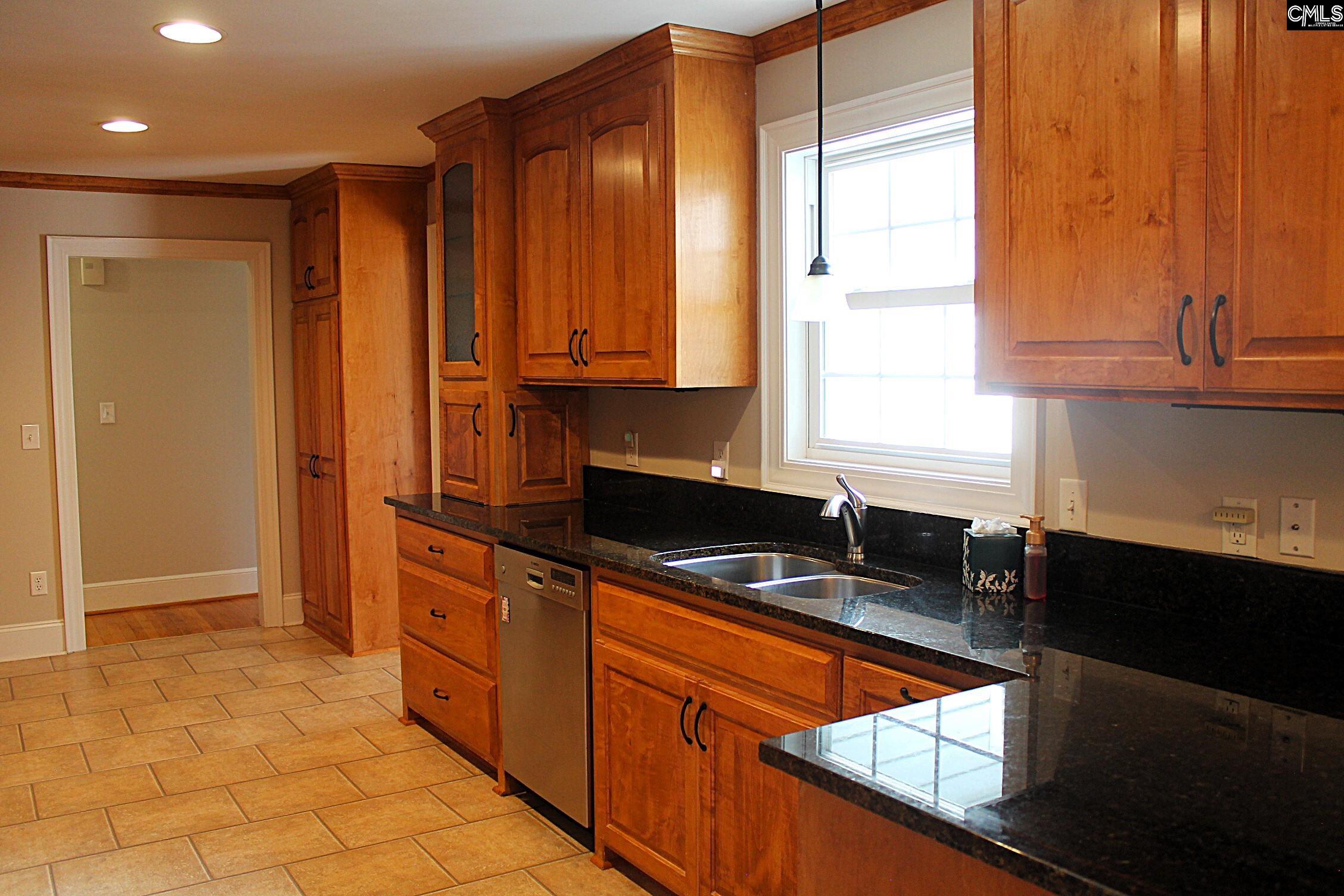 476 Brooks Avenue West Columbia, SC 29169