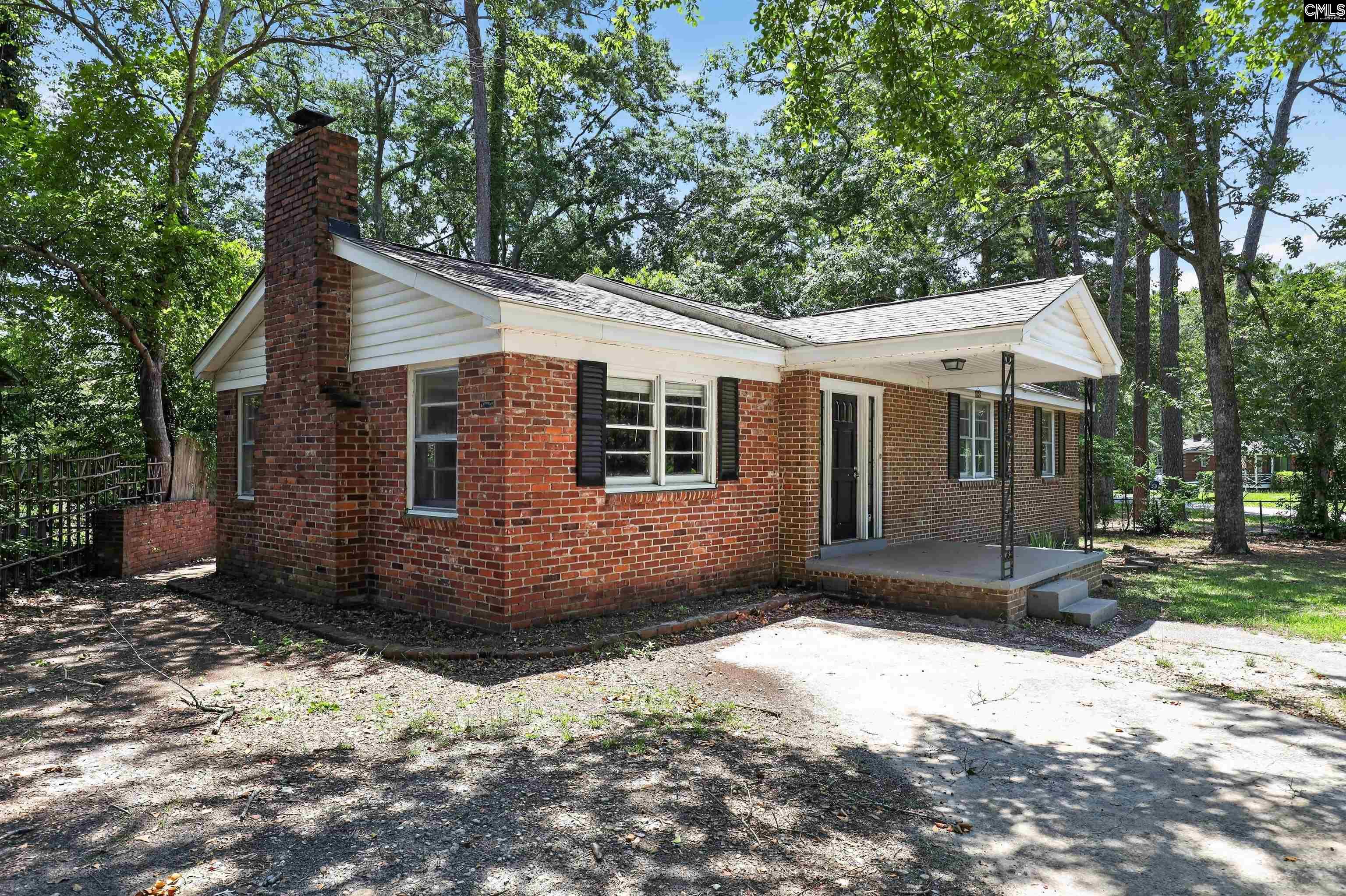 8 Holiday Circle Columbia, SC 29206