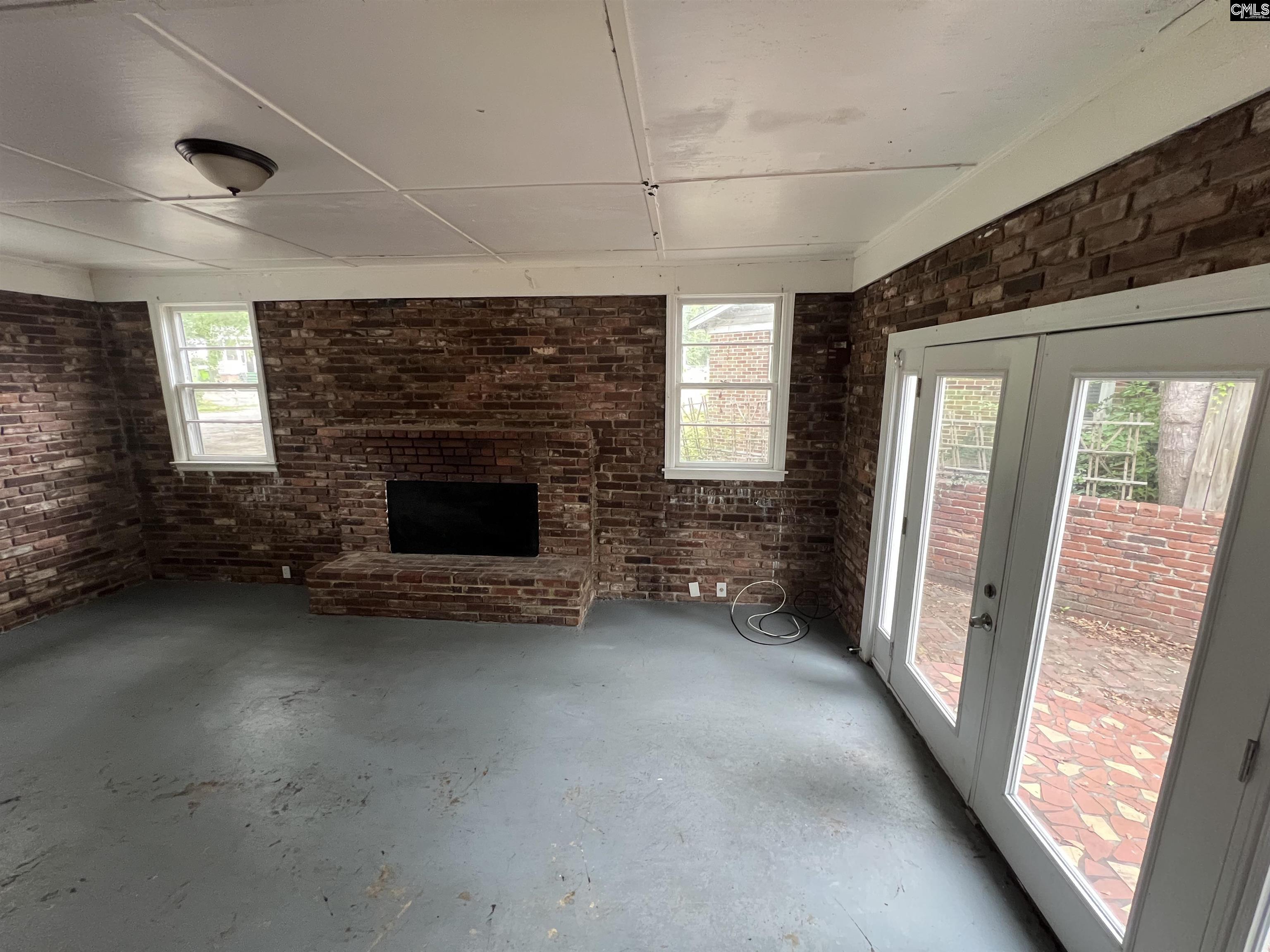 8 Holiday Circle Columbia, SC 29206