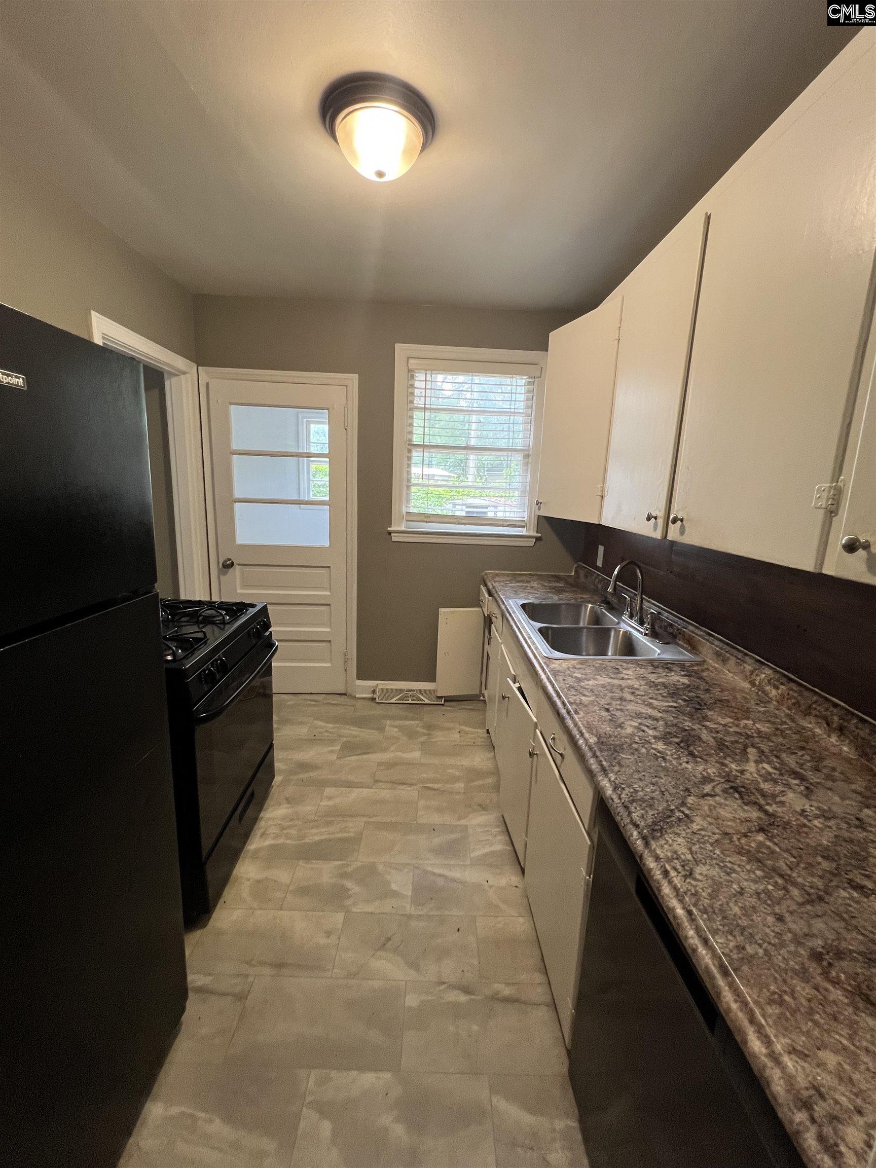 8 Holiday Circle Columbia, SC 29206