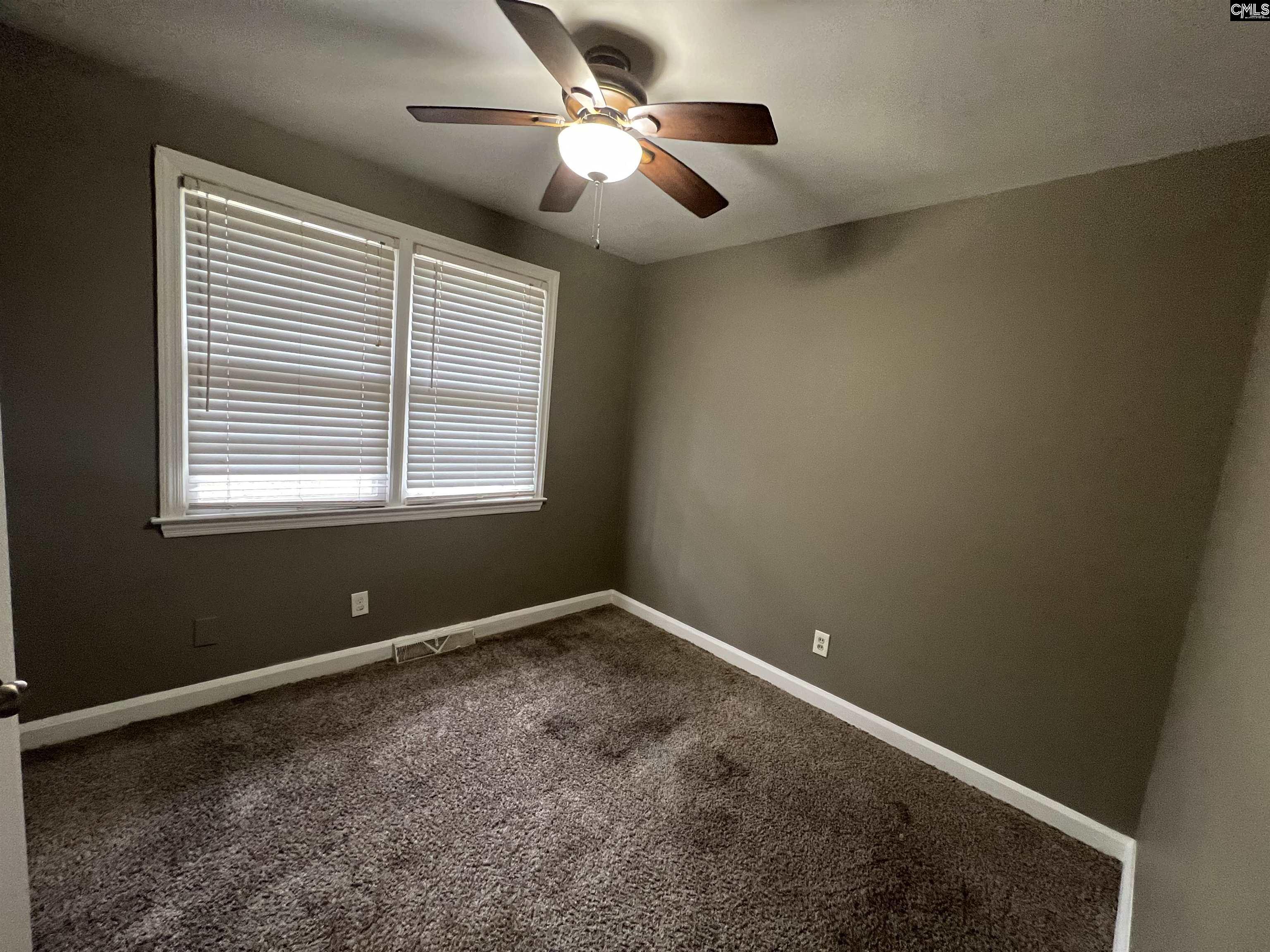 8 Holiday Circle Columbia, SC 29206