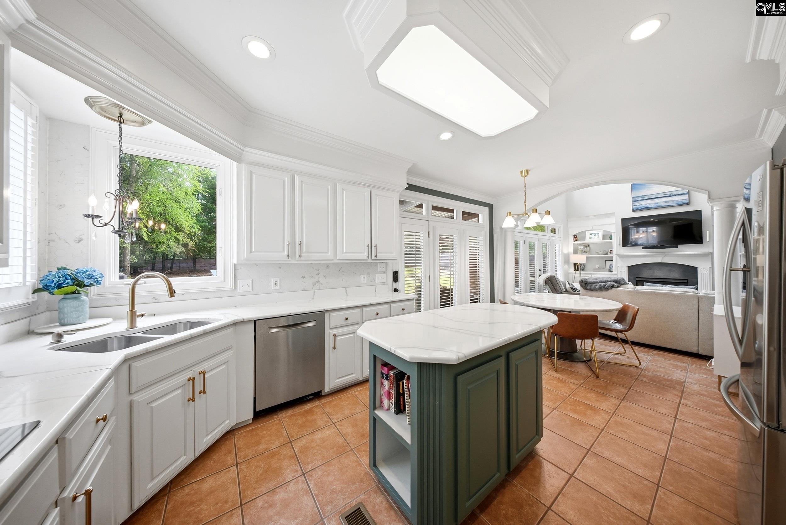 141 Forty Love Point Chapin, SC 29036