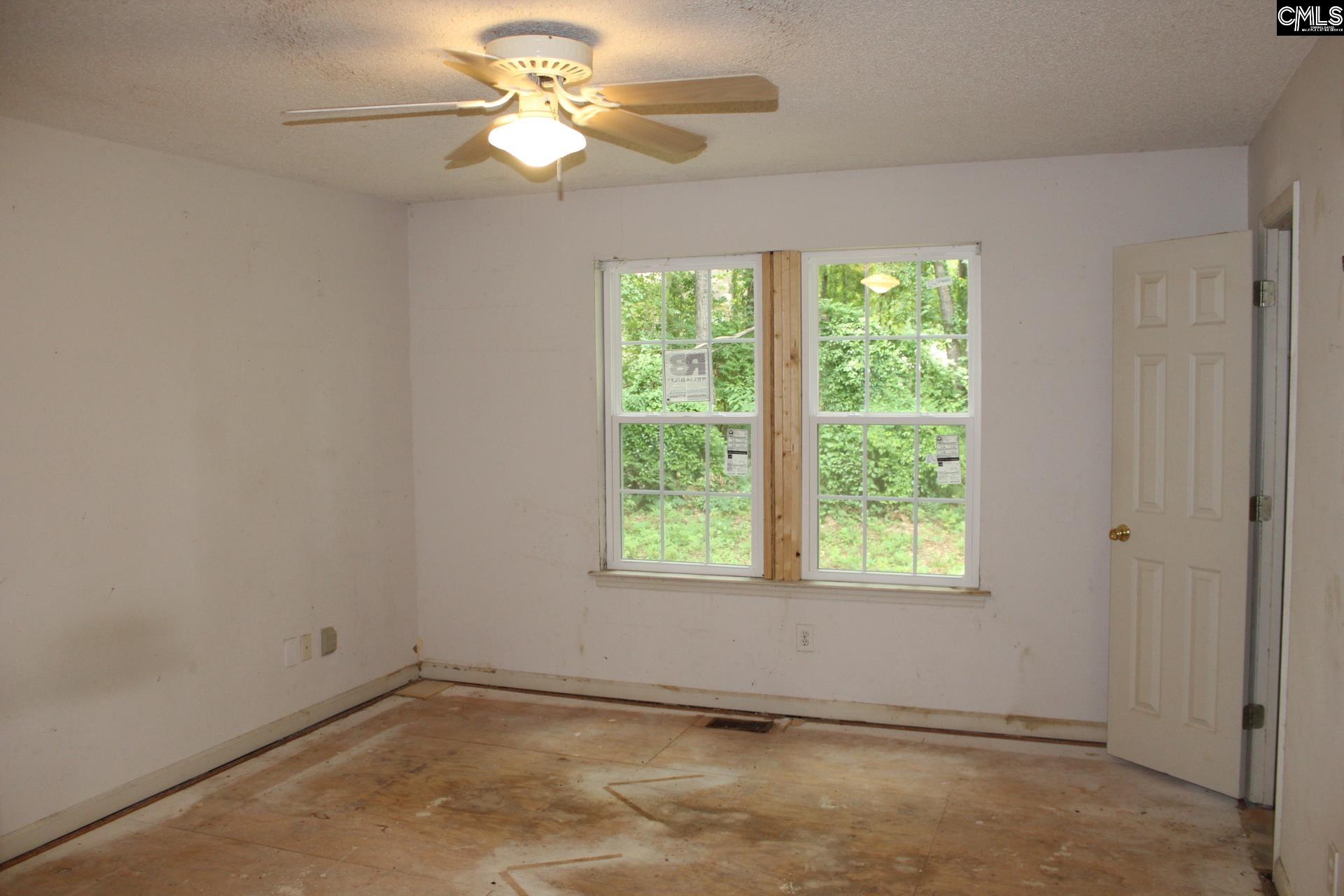 14 Holliston Court Chapin, SC 29036