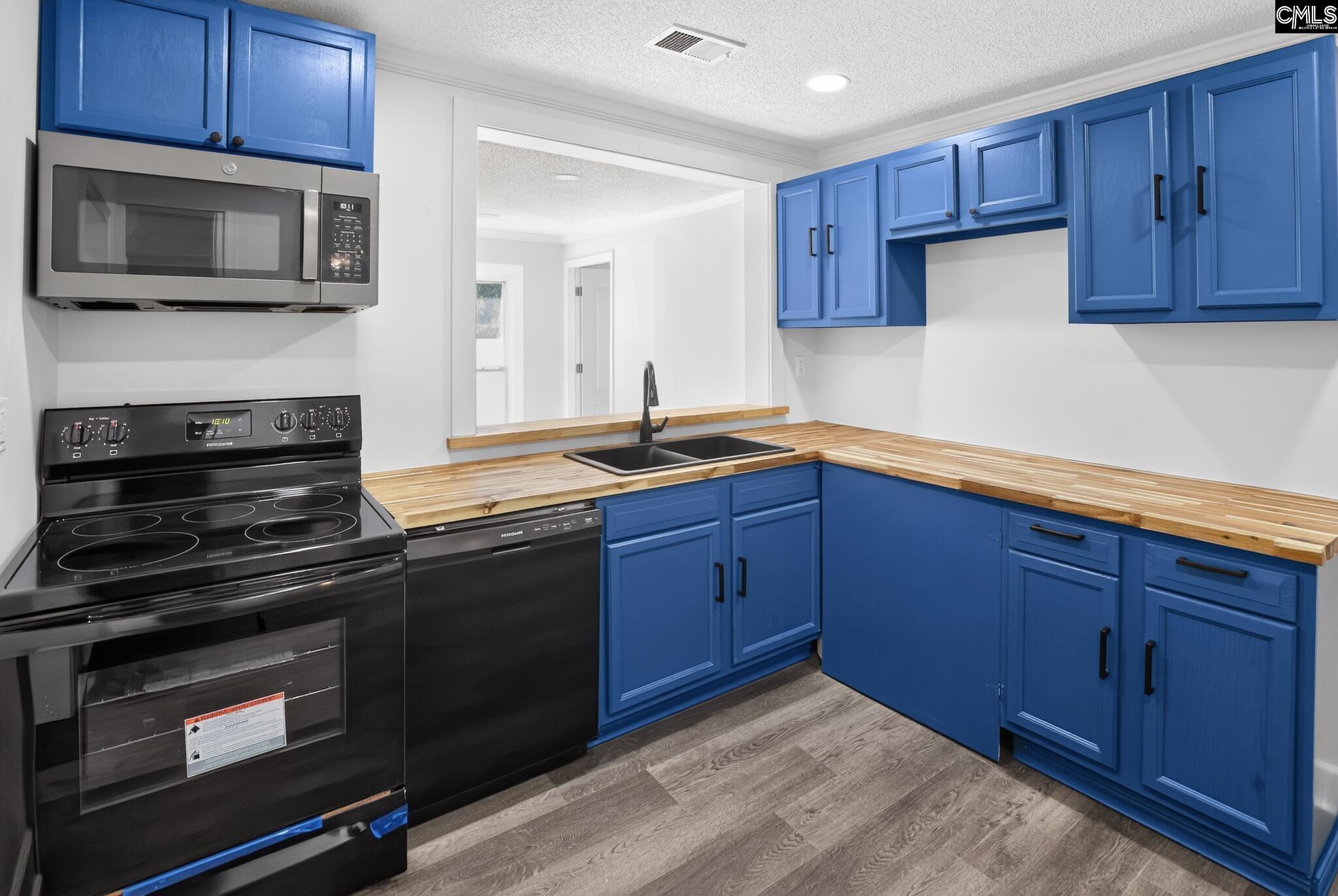 302 Vanboklen Street Eastover, SC 29044