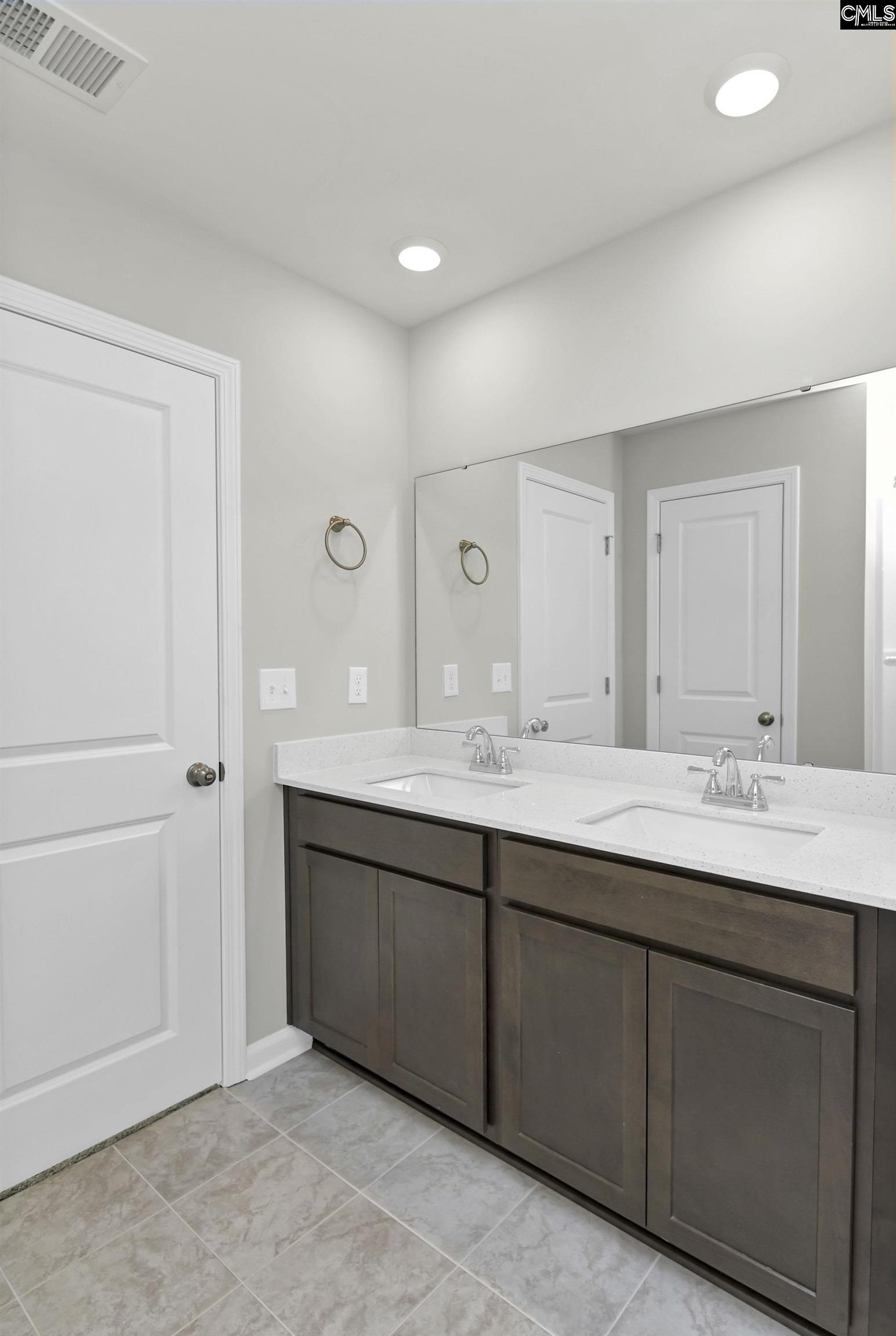 176 Laurinton Farms Drive Hopkins, SC 29061