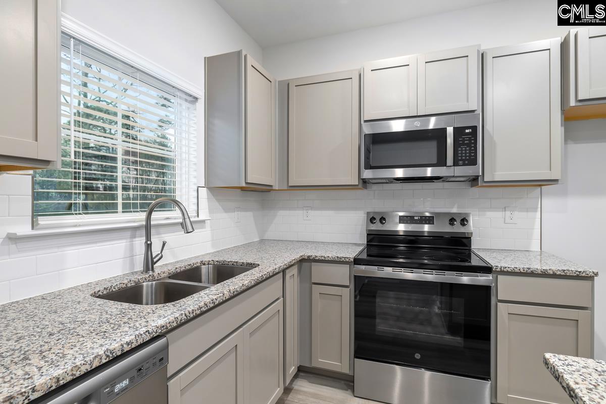 515 Thistle Hill Lane Hopkins, SC 29061