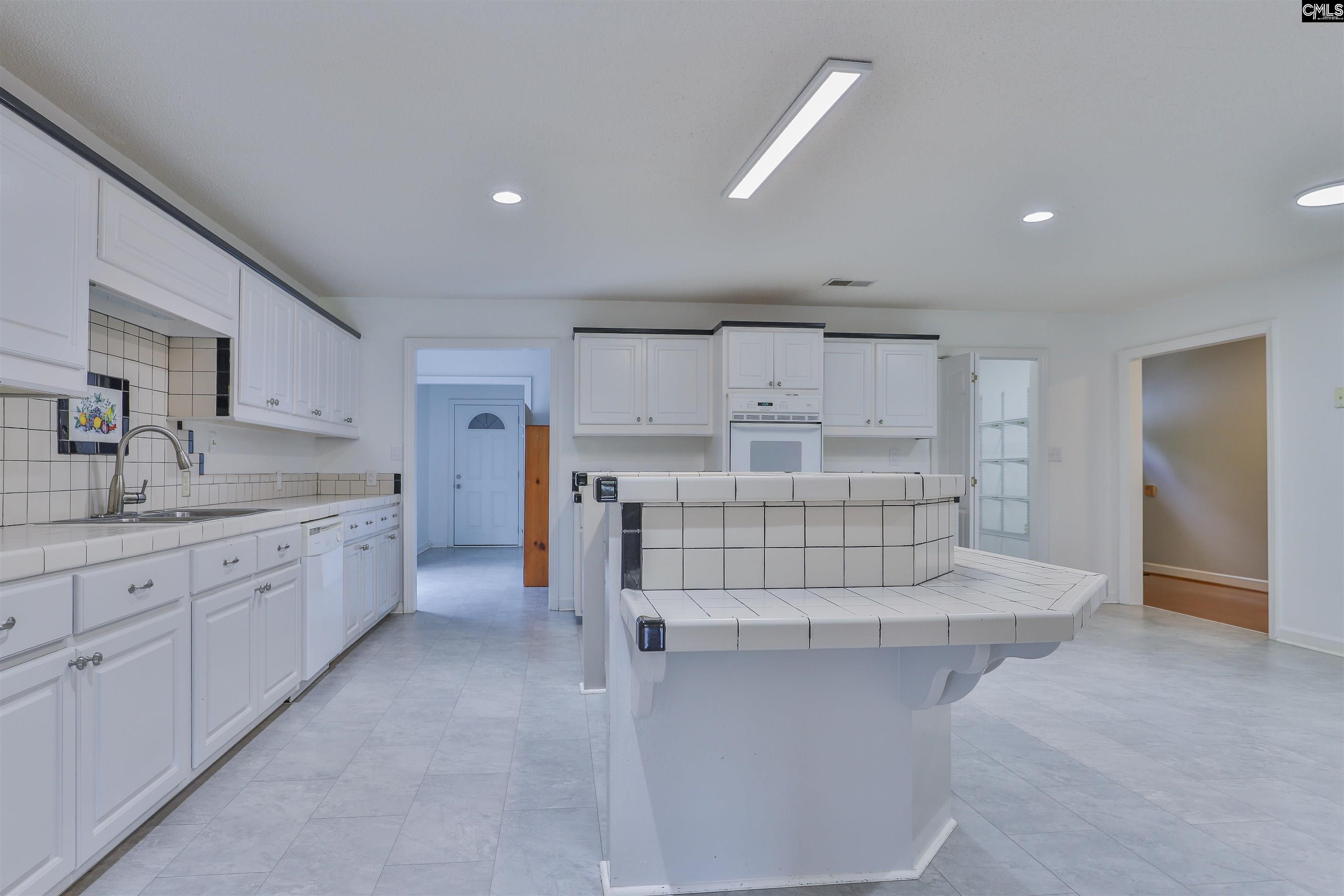 1830 Spring Hill Road Gilbert, SC 29054