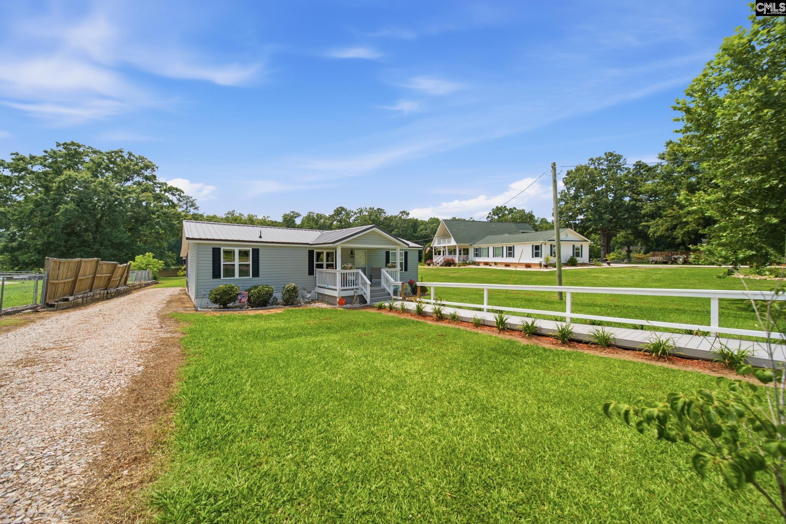 1037 Natures Cove Road Saluda, SC 29138
