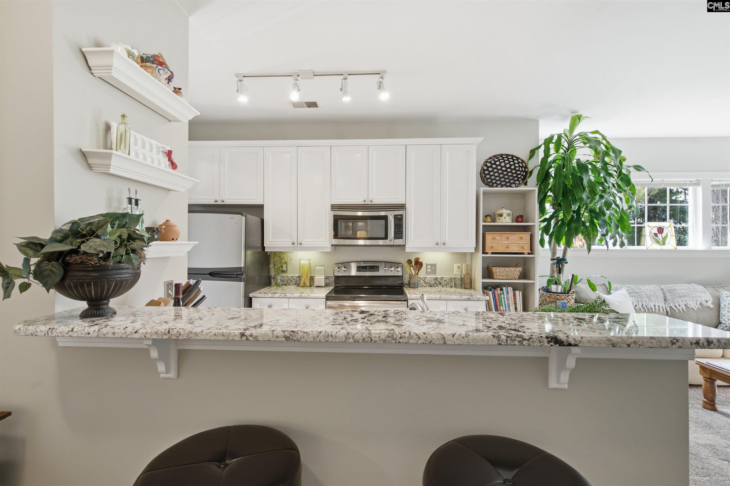 182 Golfview Lane Summerville, SC 29485