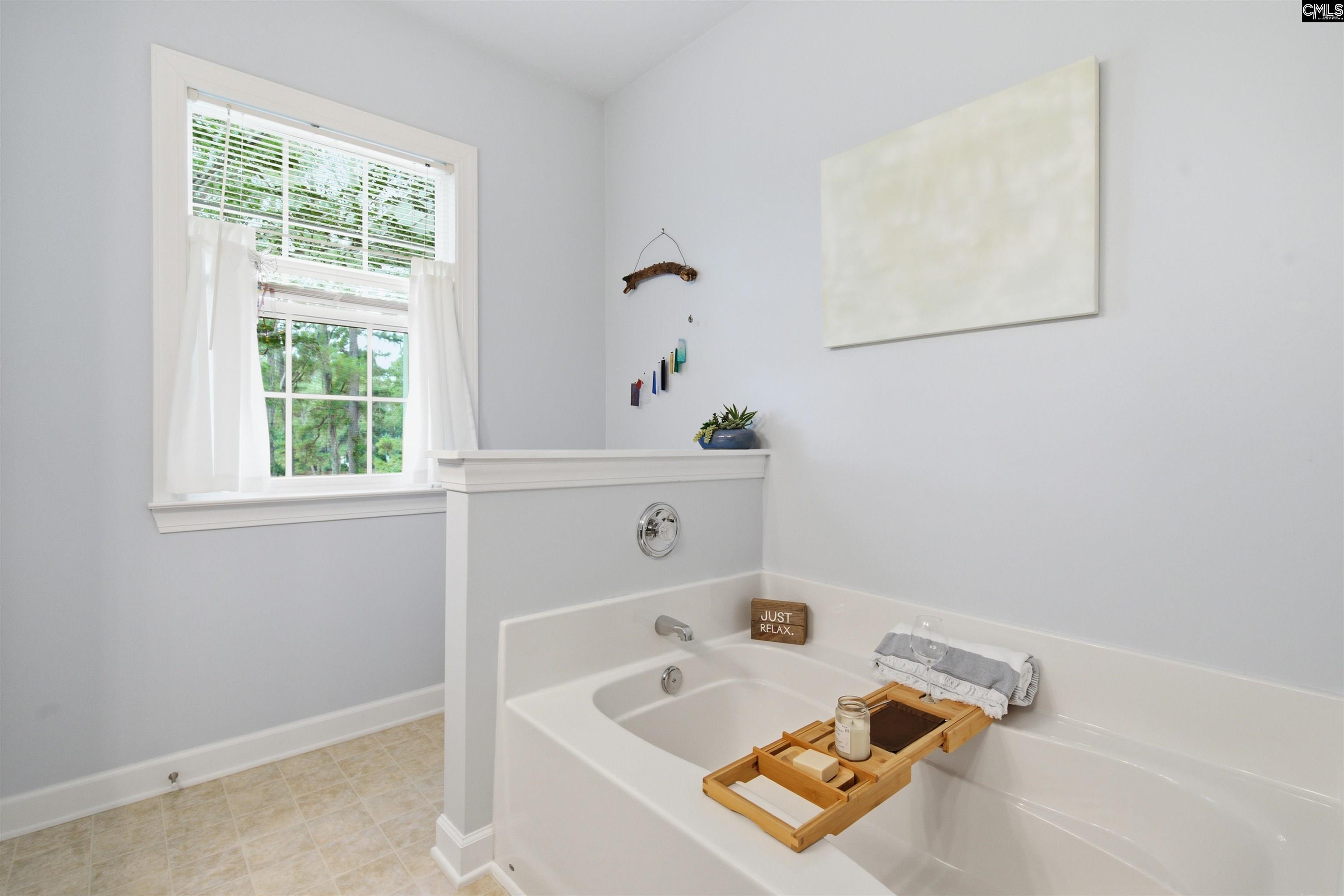 182 Golfview Lane Summerville, SC 29485