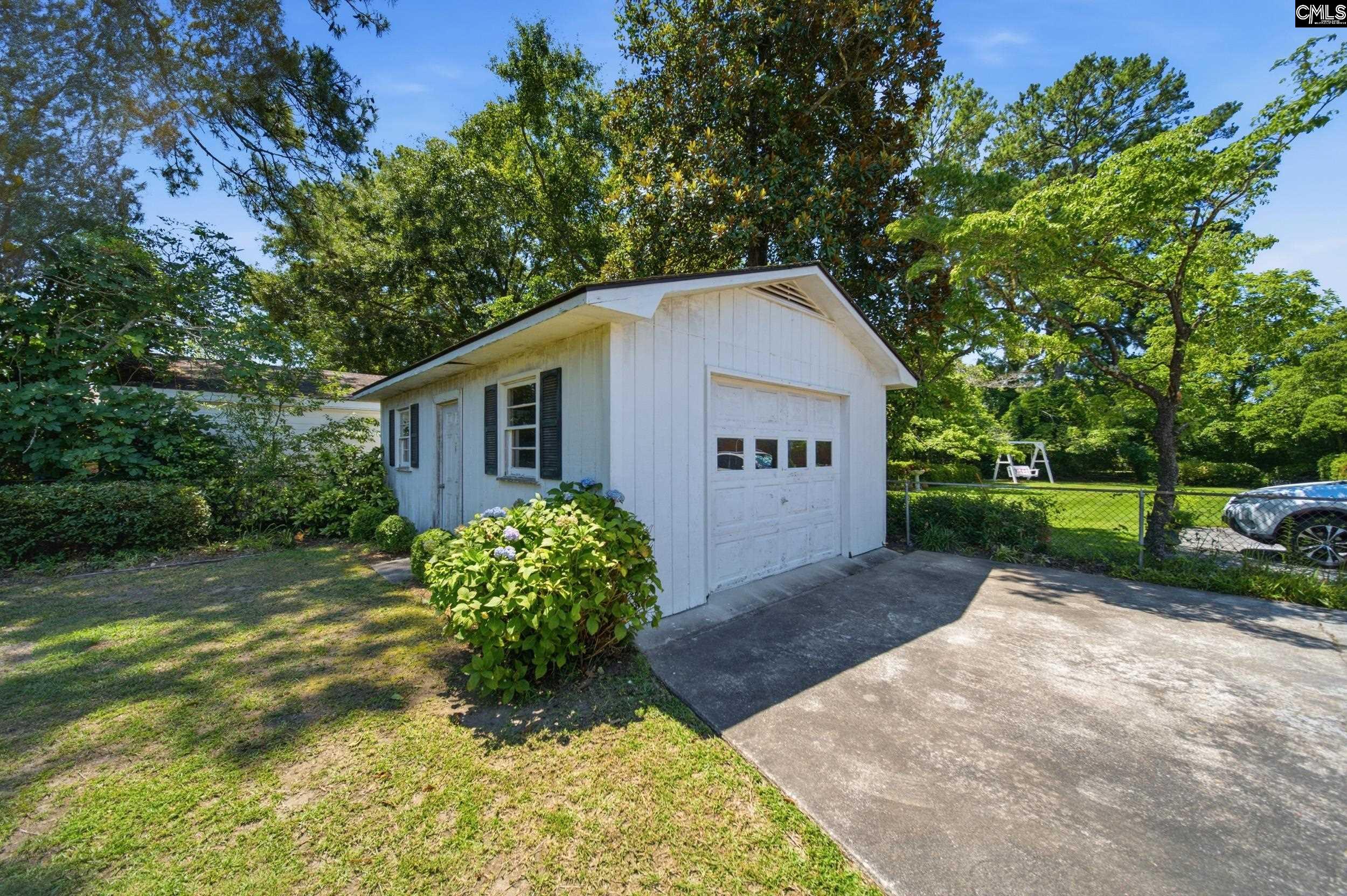 1870 Westmoreland Avenue Florence, SC 29505