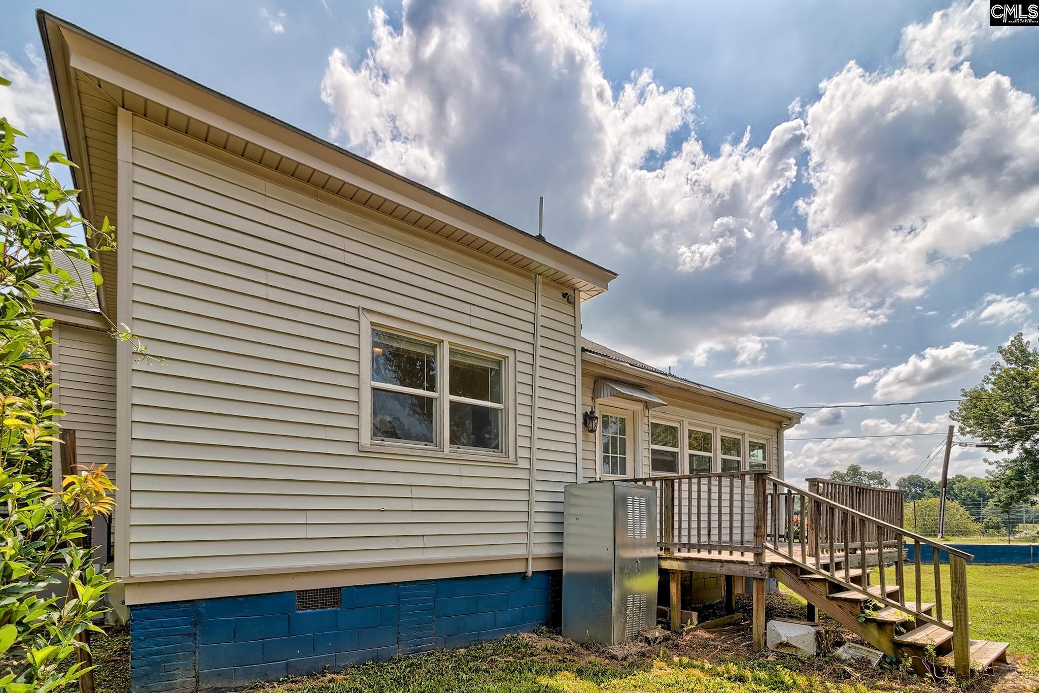 1603 Nance Newberry, SC 29108