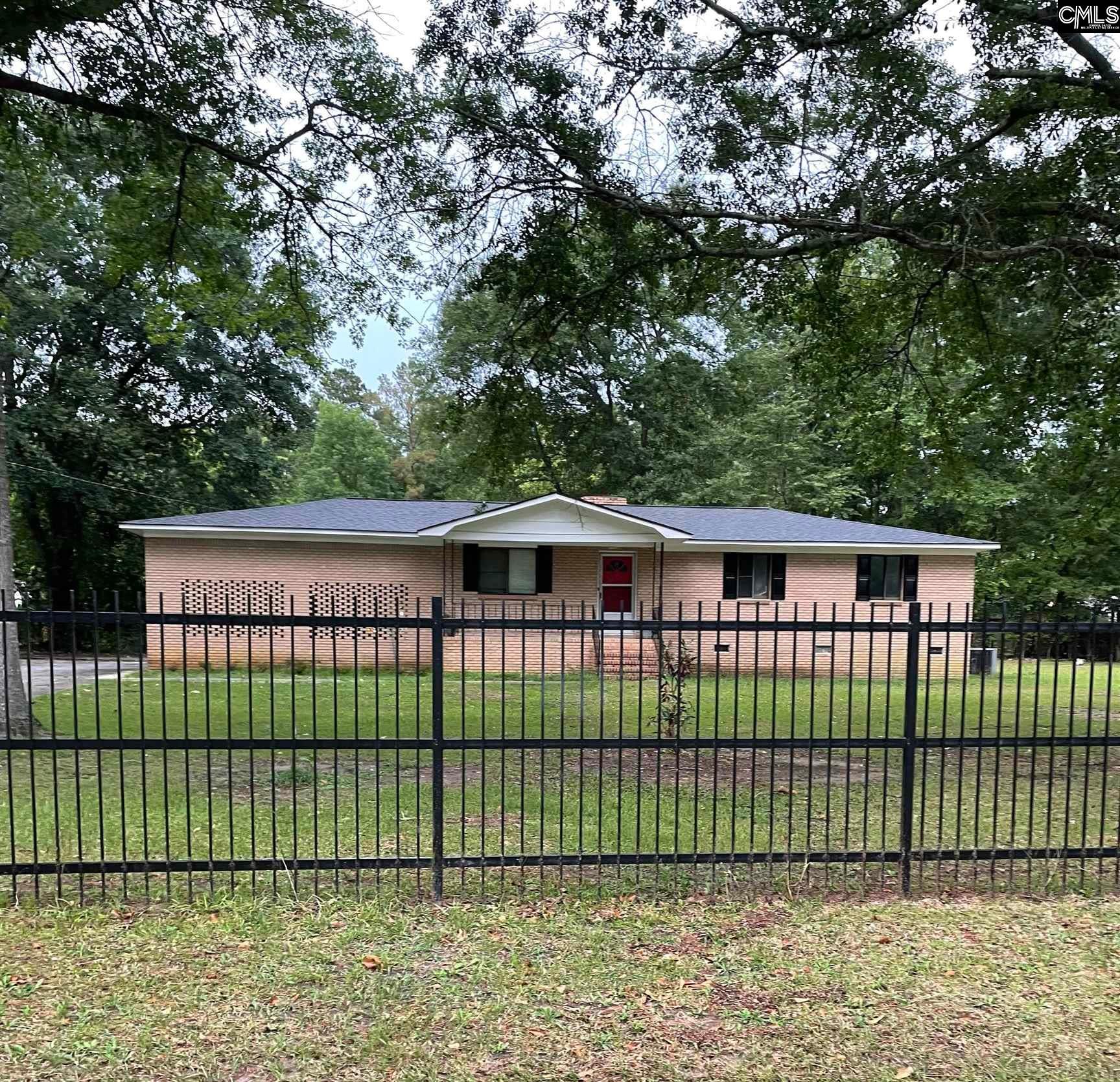 110 Walnut Lane Hopkins, SC 29212