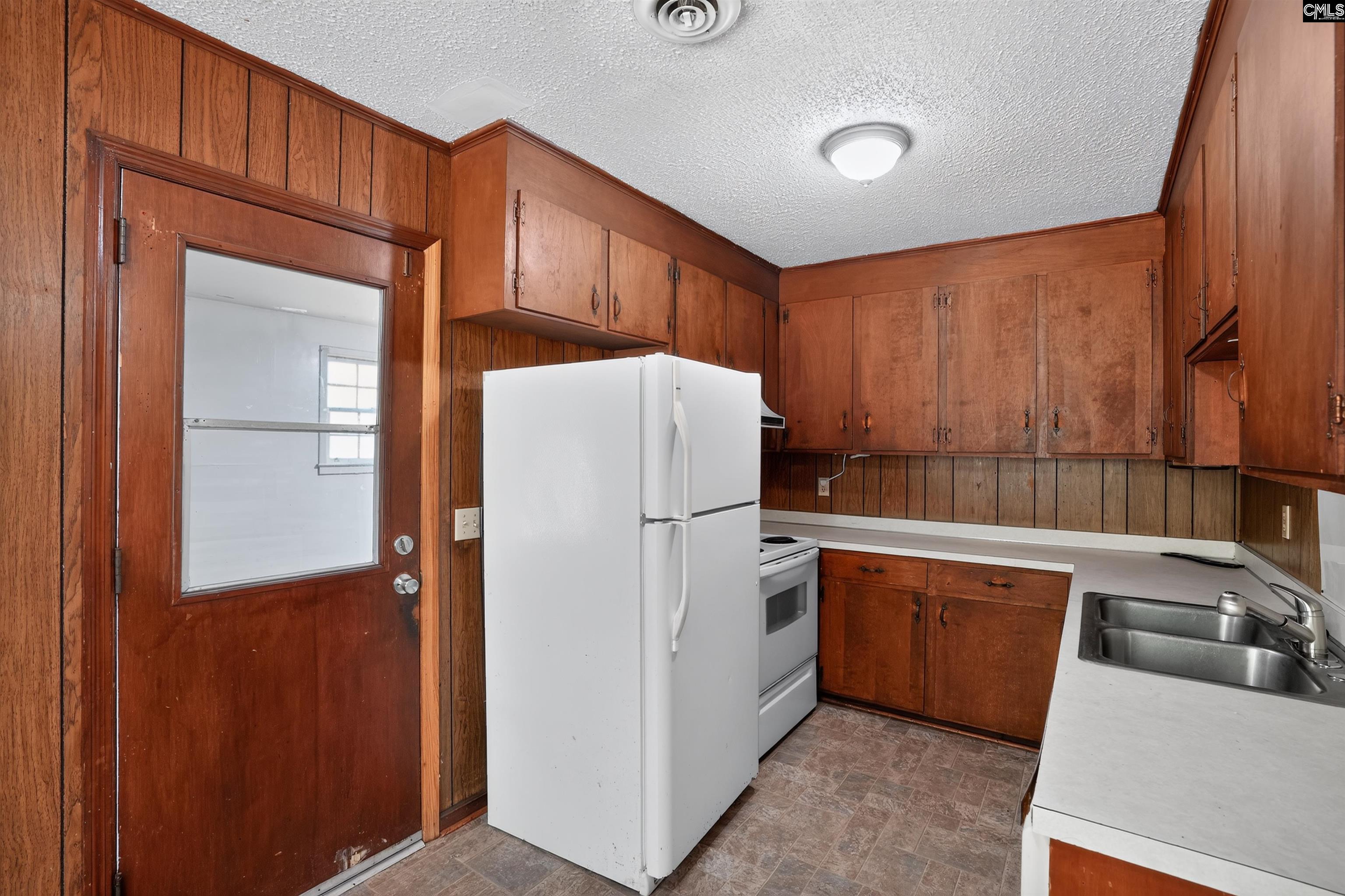 2247 S Partridge Circle Hopkins, SC 29061