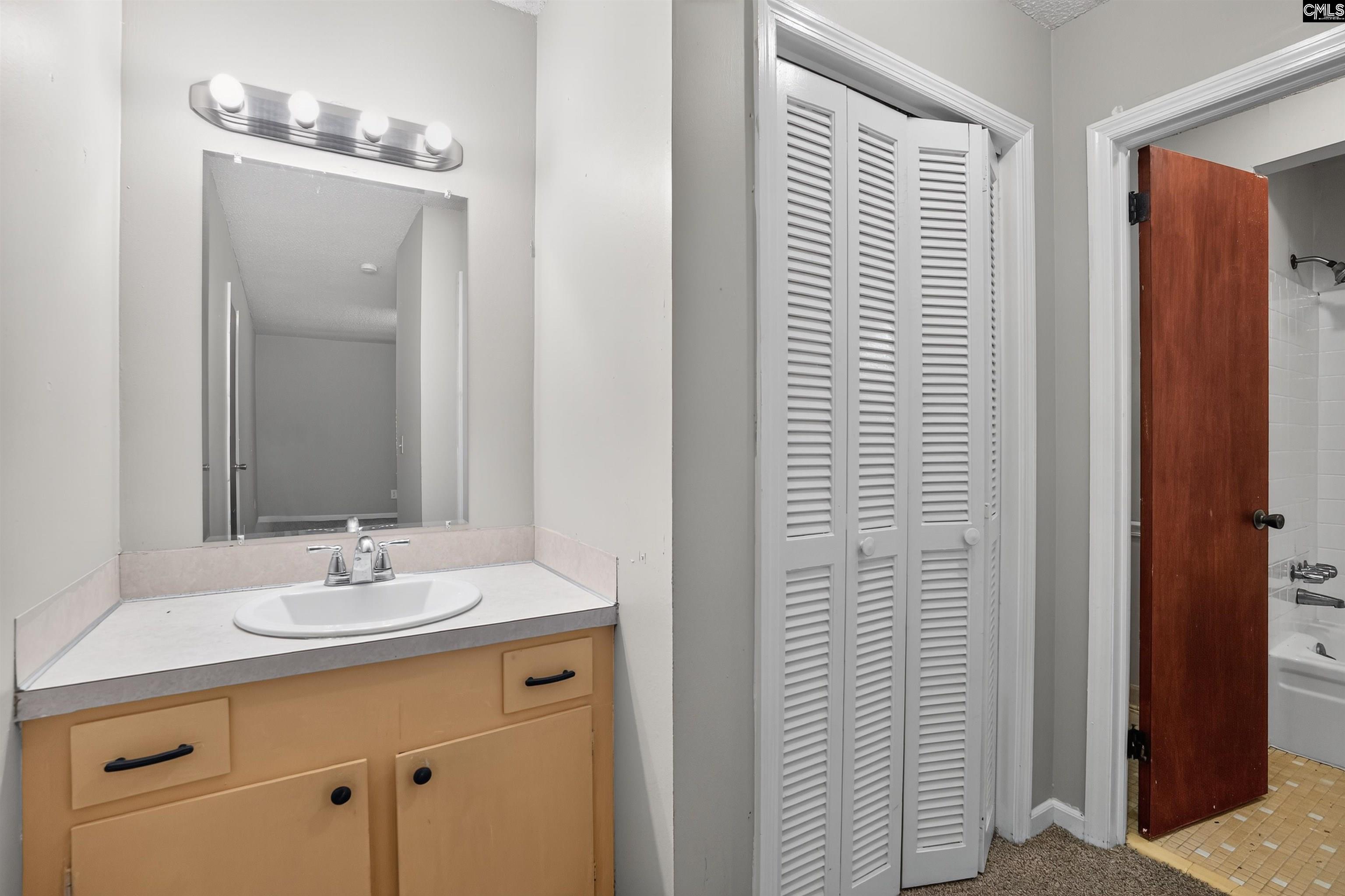 2247 S Partridge Circle Hopkins, SC 29061