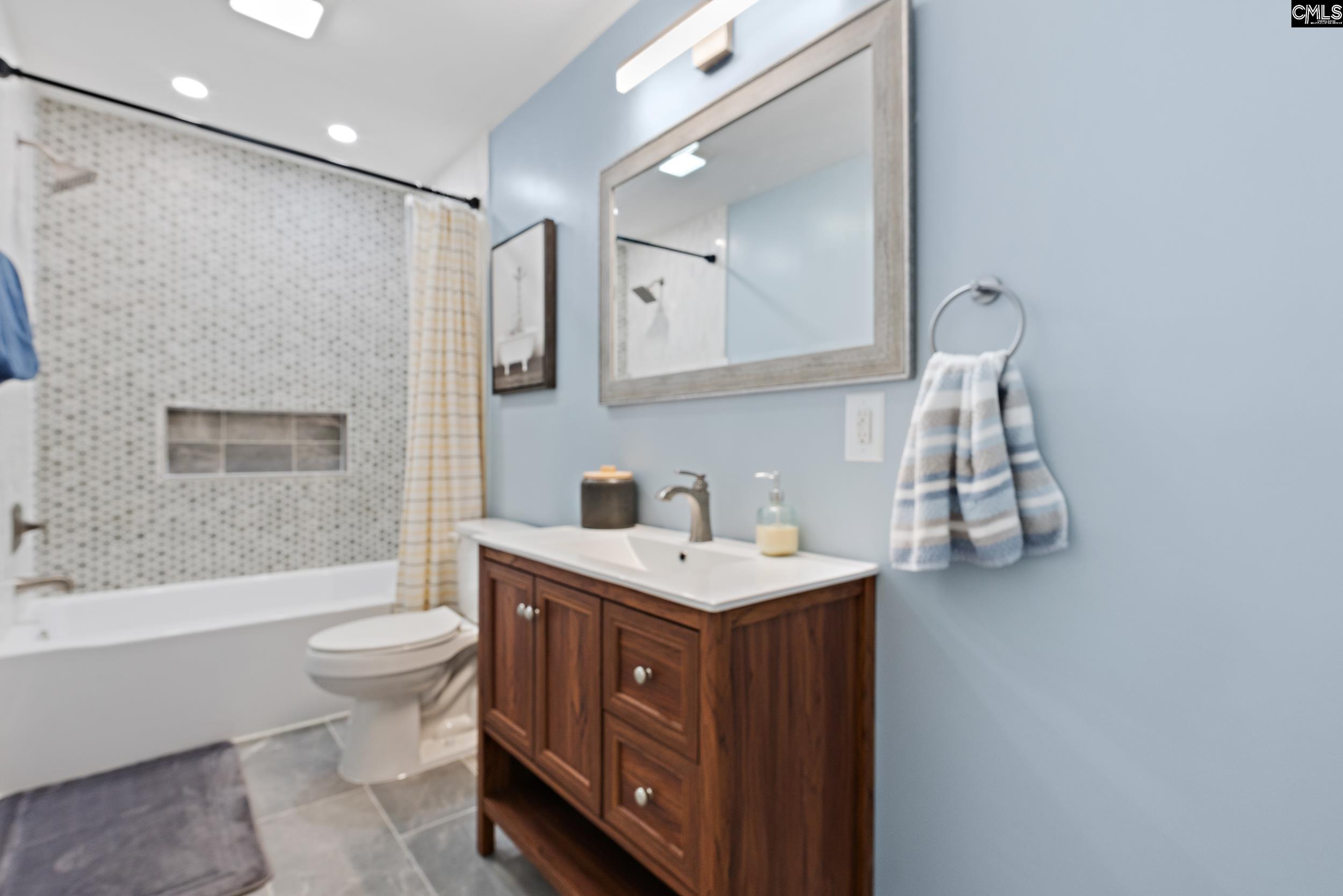 1677 Green Hill Road Lugoff, SC 29078