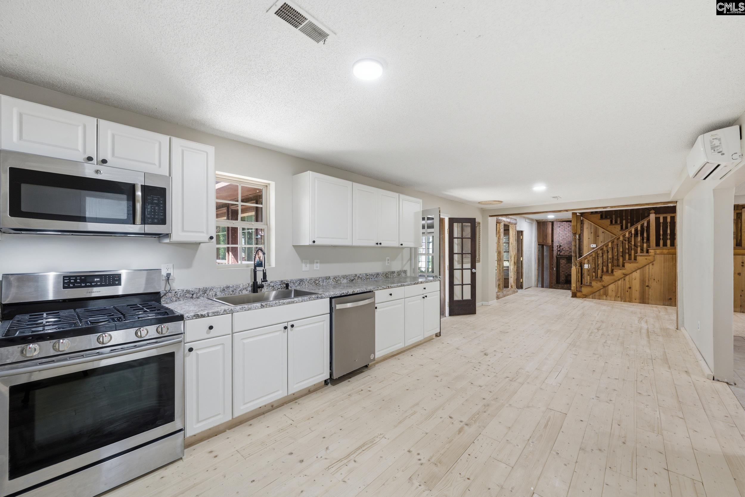 947 Ben Franklin Road Gilbert, SC 29054