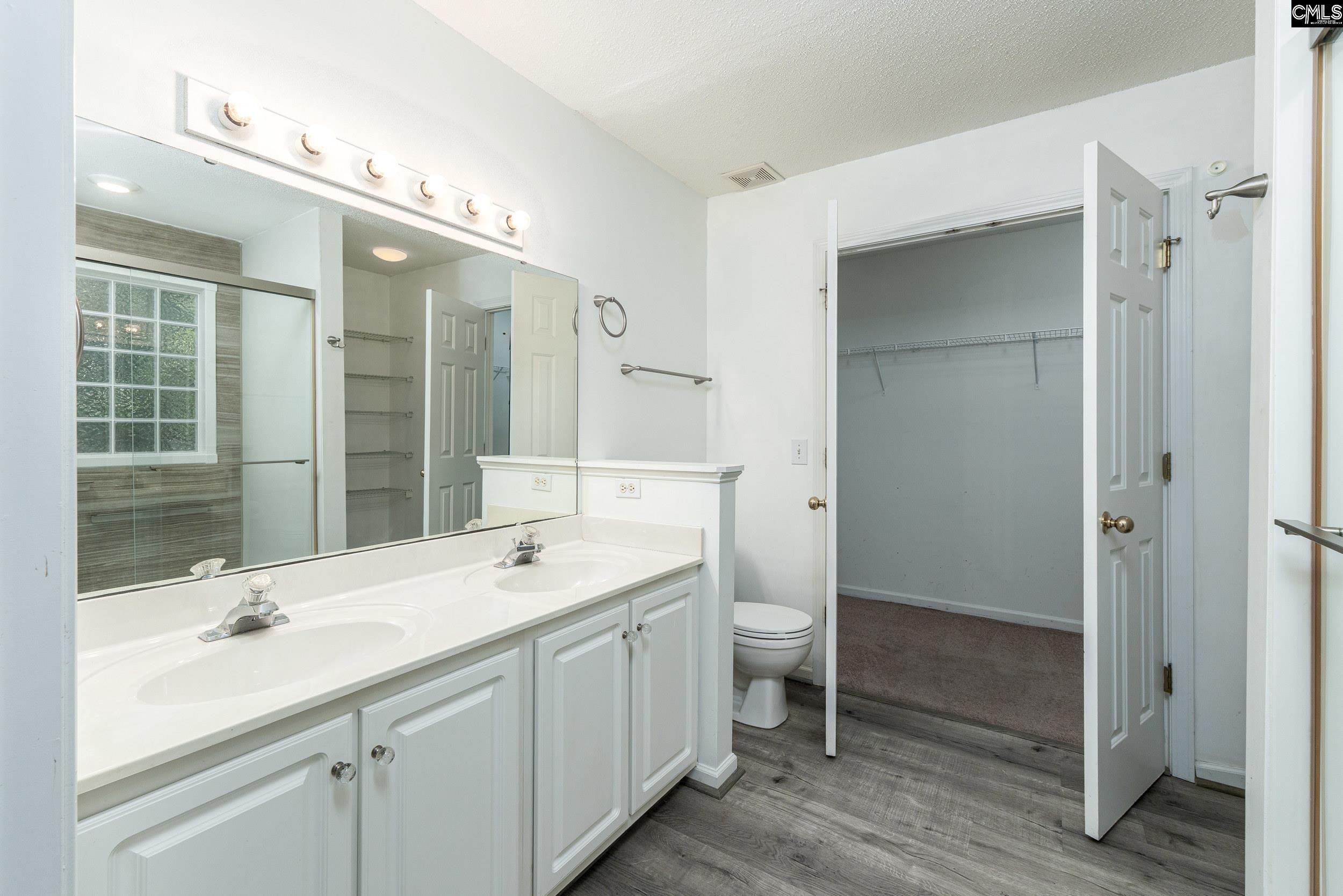 4 Hempstead Place Columbia, SC 29229