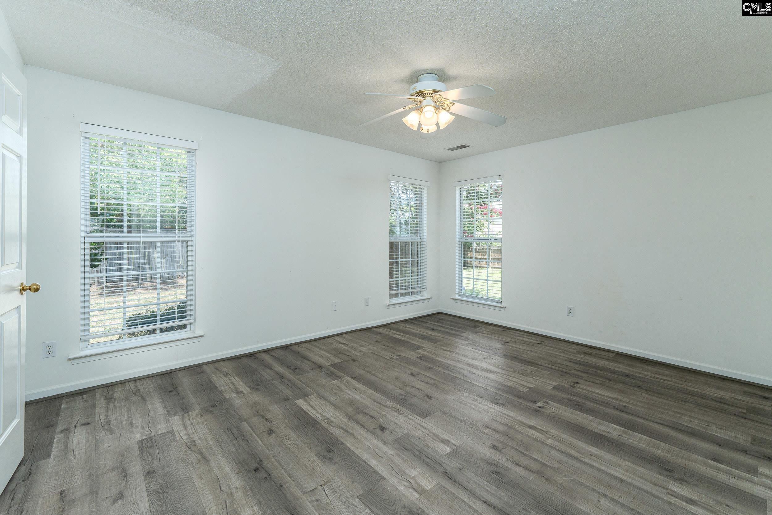 4 Hempstead Place Columbia, SC 29229