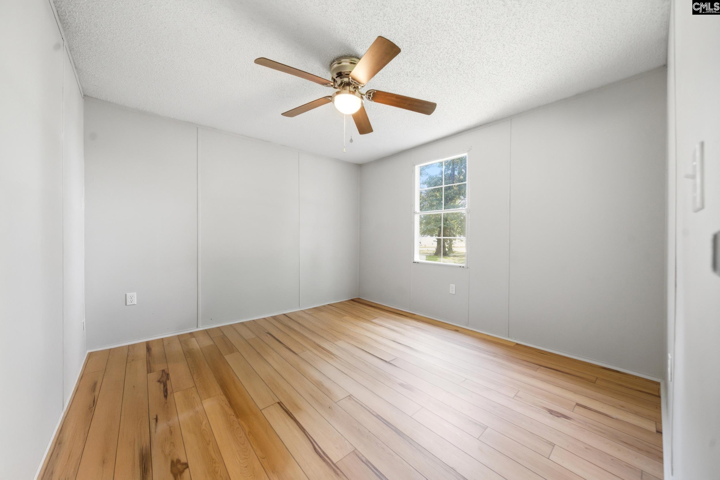 3715 Delaware Drive Dalzell, SC 29040