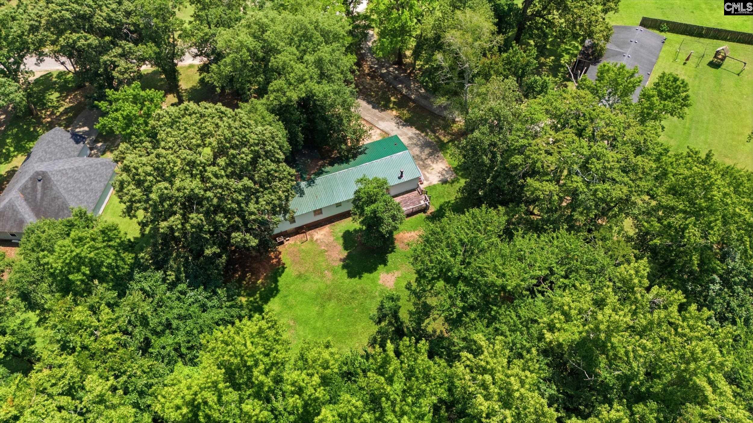 3715 Delaware Drive Dalzell, SC 29040