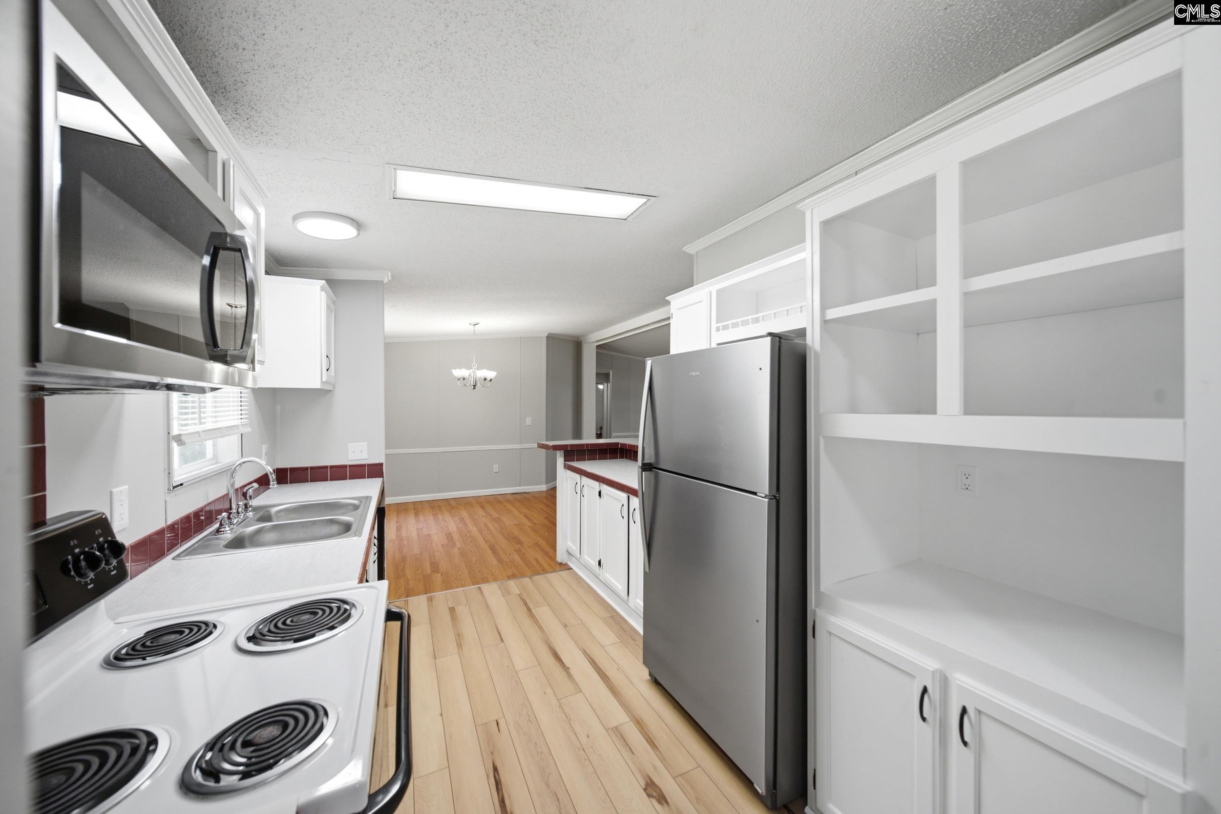 3715 Delaware Drive Dalzell, SC 29040