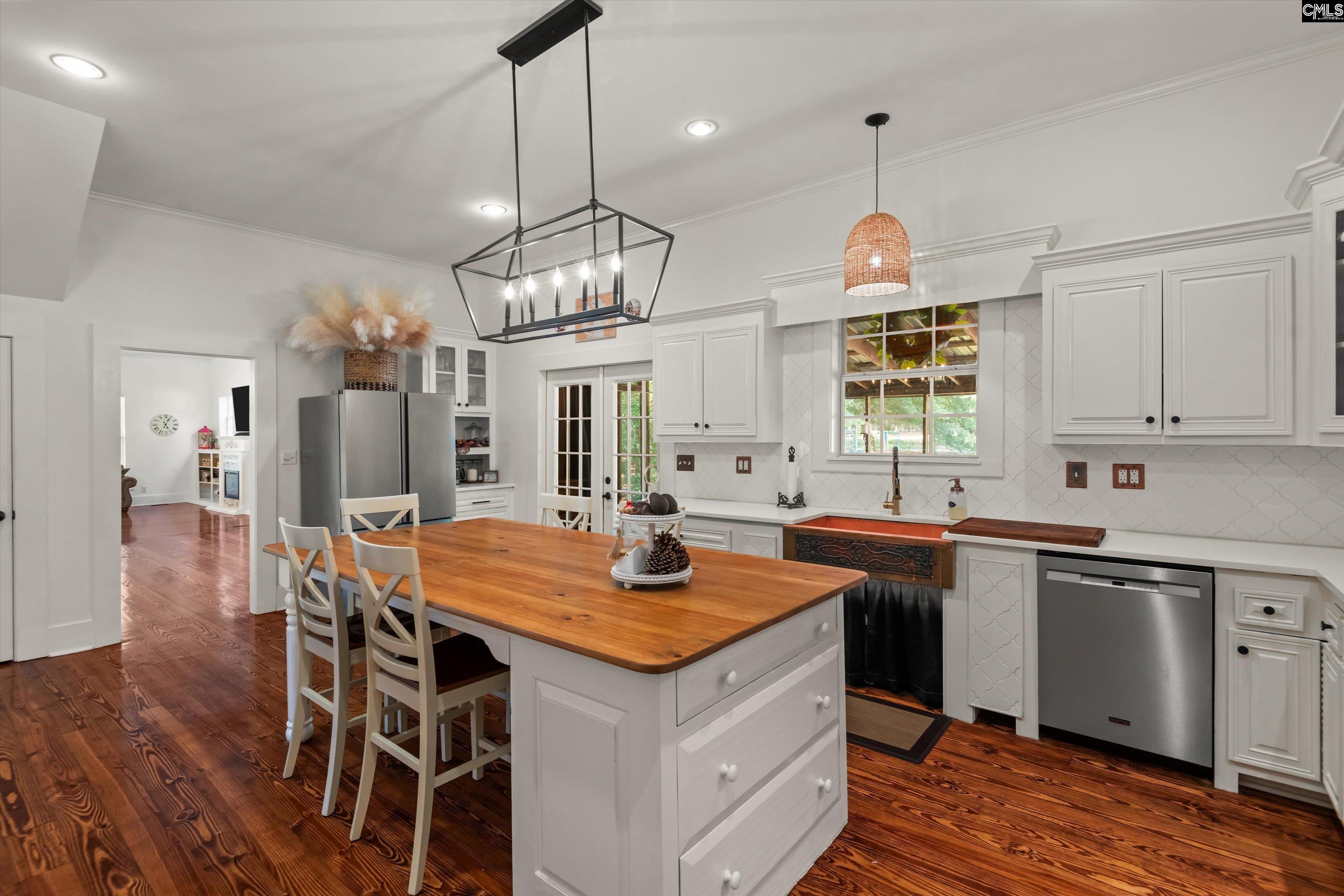 1366 Old Golf Course Road Batesburg, SC 29006