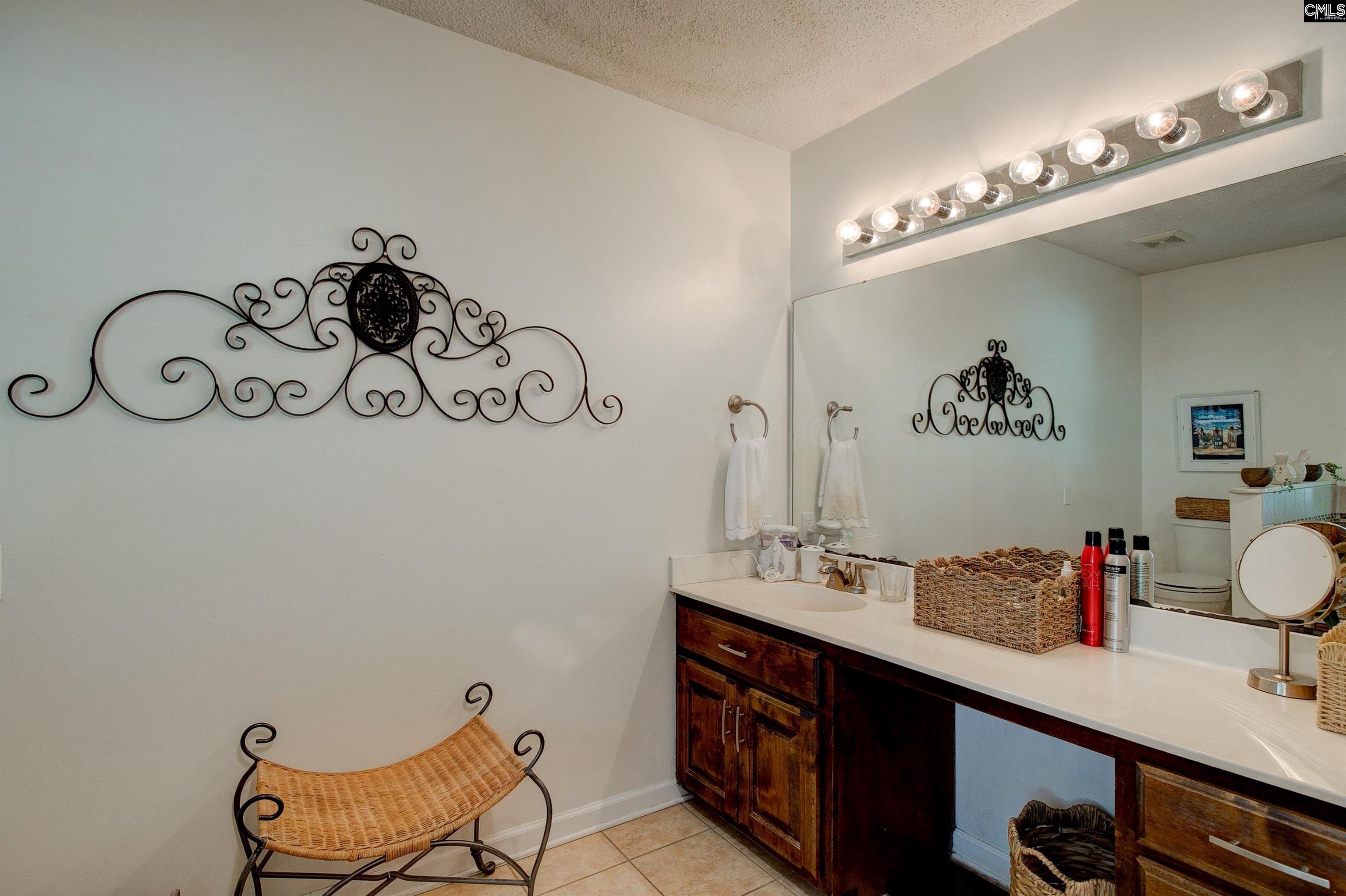 11 Riders Ridge Road Bishopville, SC 29010-9999