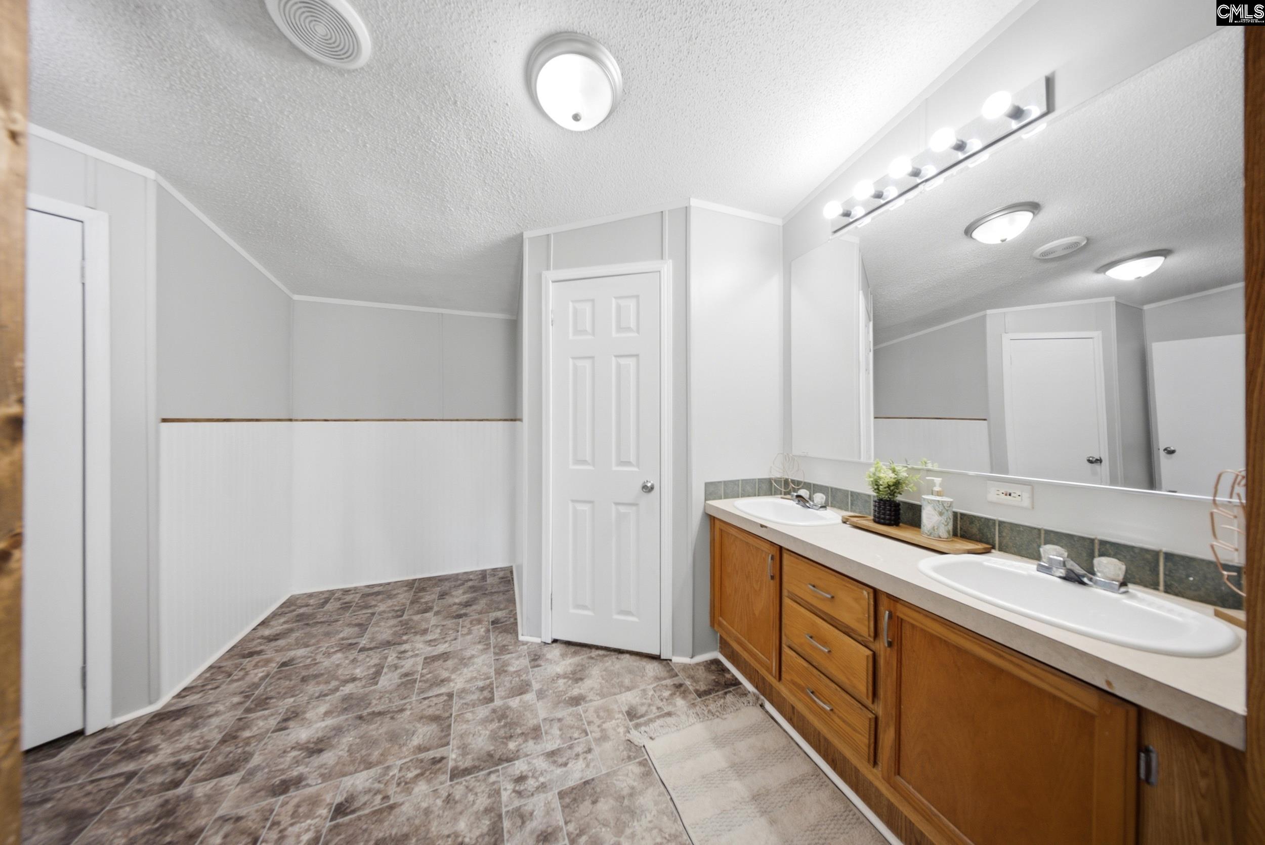 7580 Columbia Highway Batesburg, SC 29006