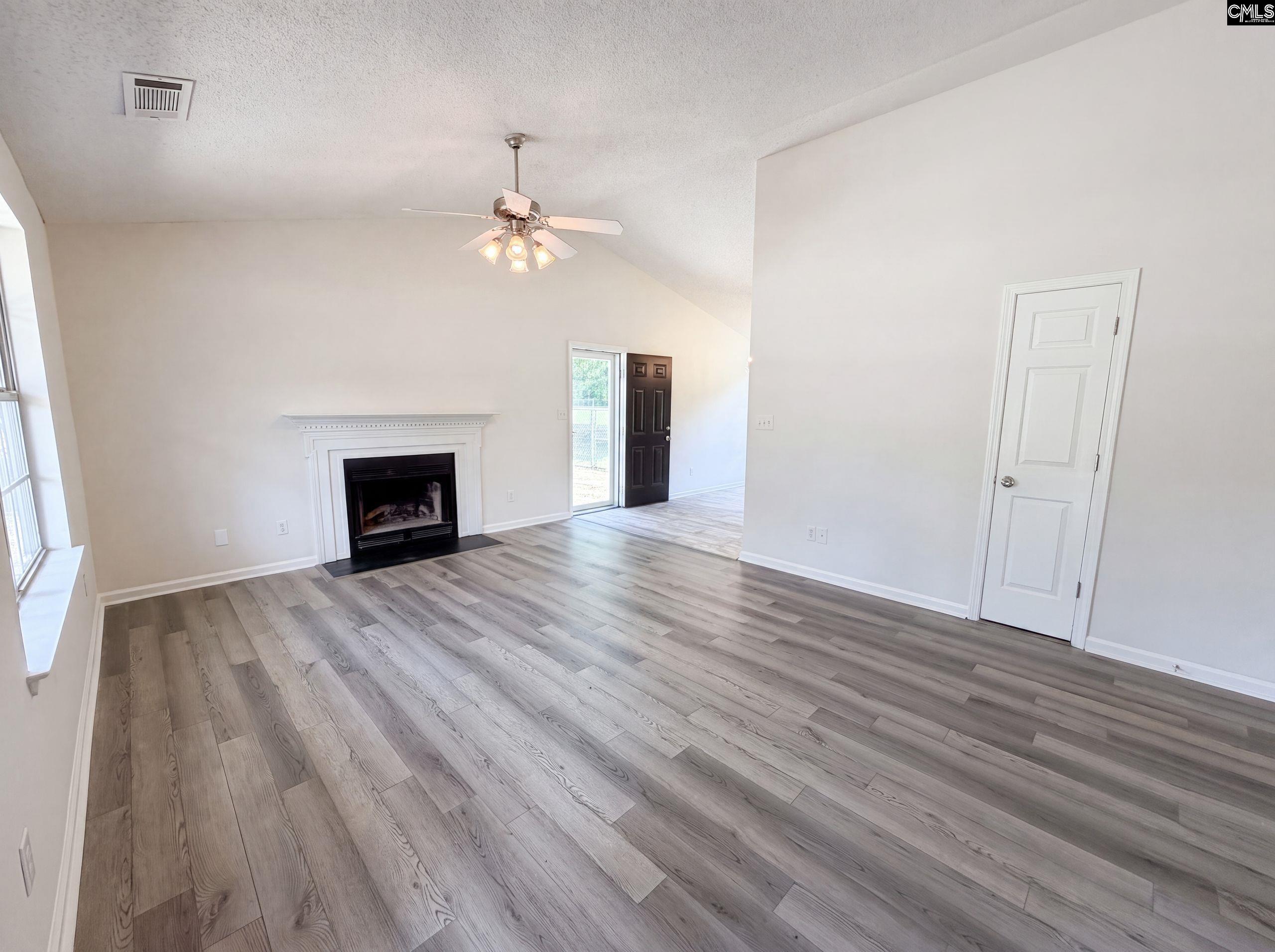 600 Railgate Loop Lugoff, SC 29078