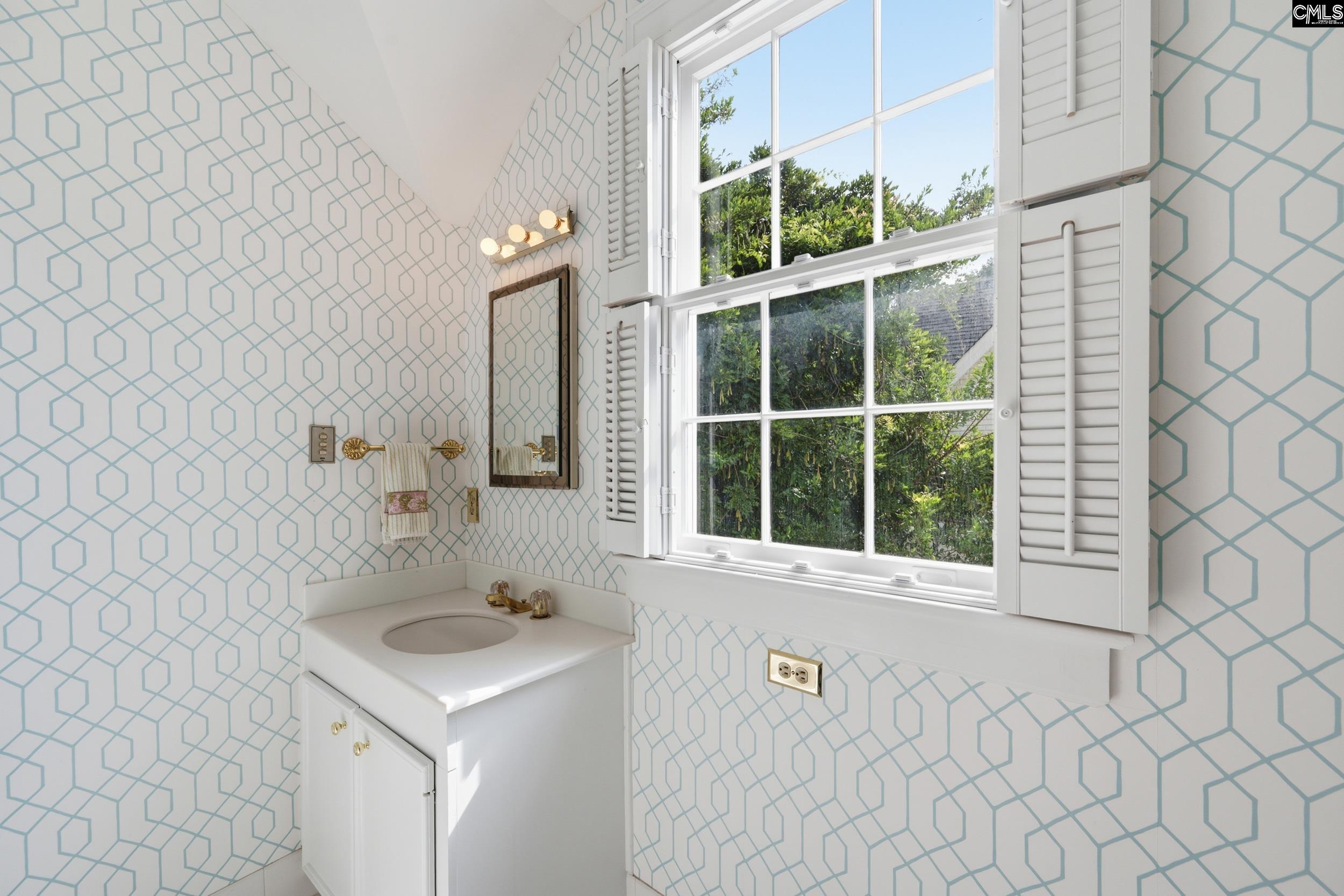 2631 Stratford Road Columbia, SC 29204