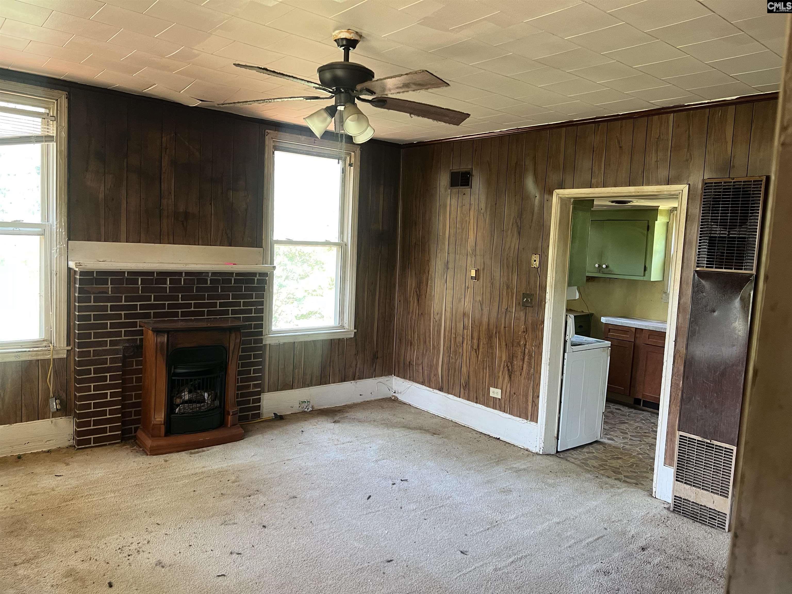 3715 Sc Highway 391 Prosperity, SC 29127