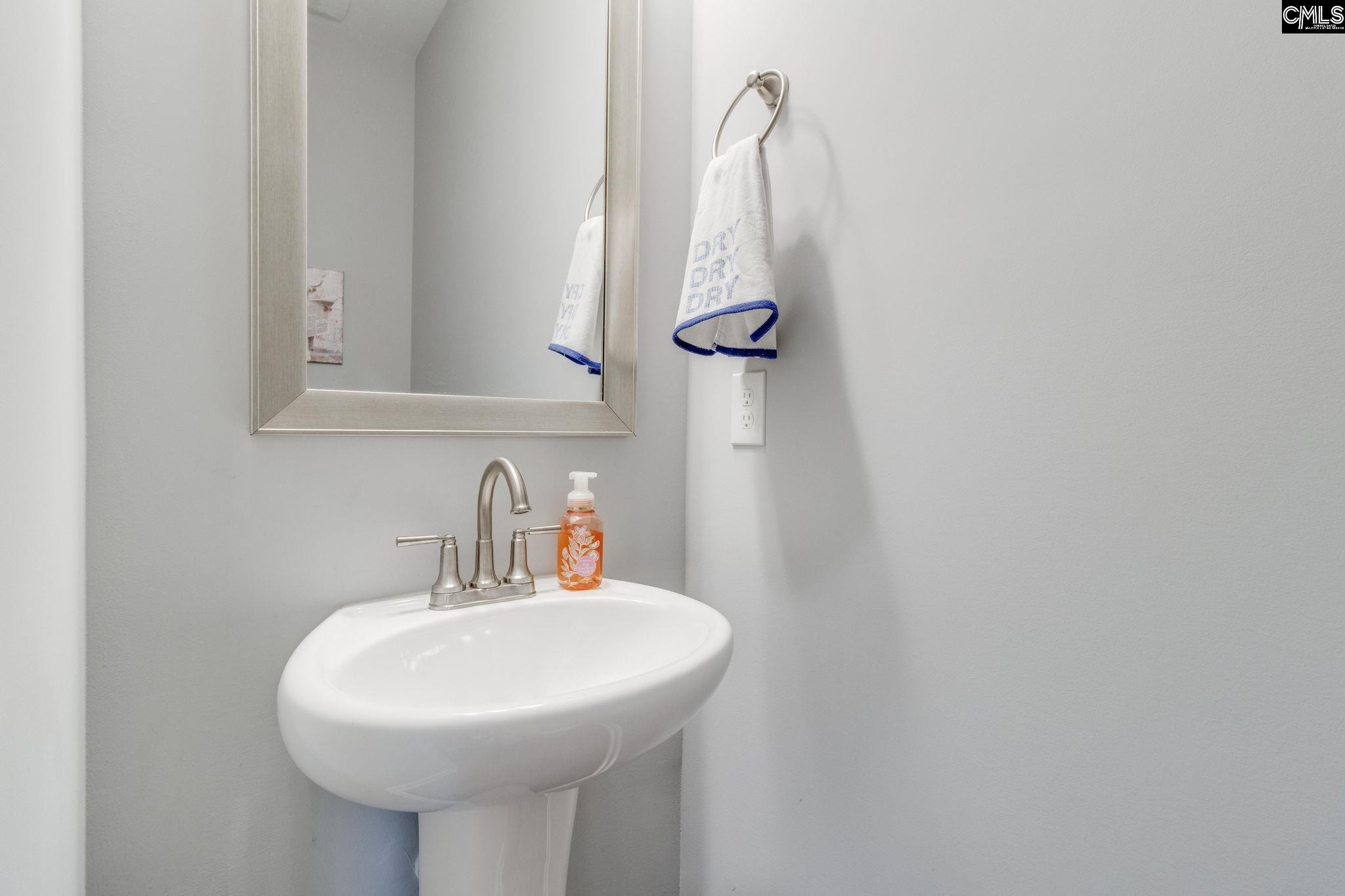 328 Underhill Drive Columbia, SC 29229