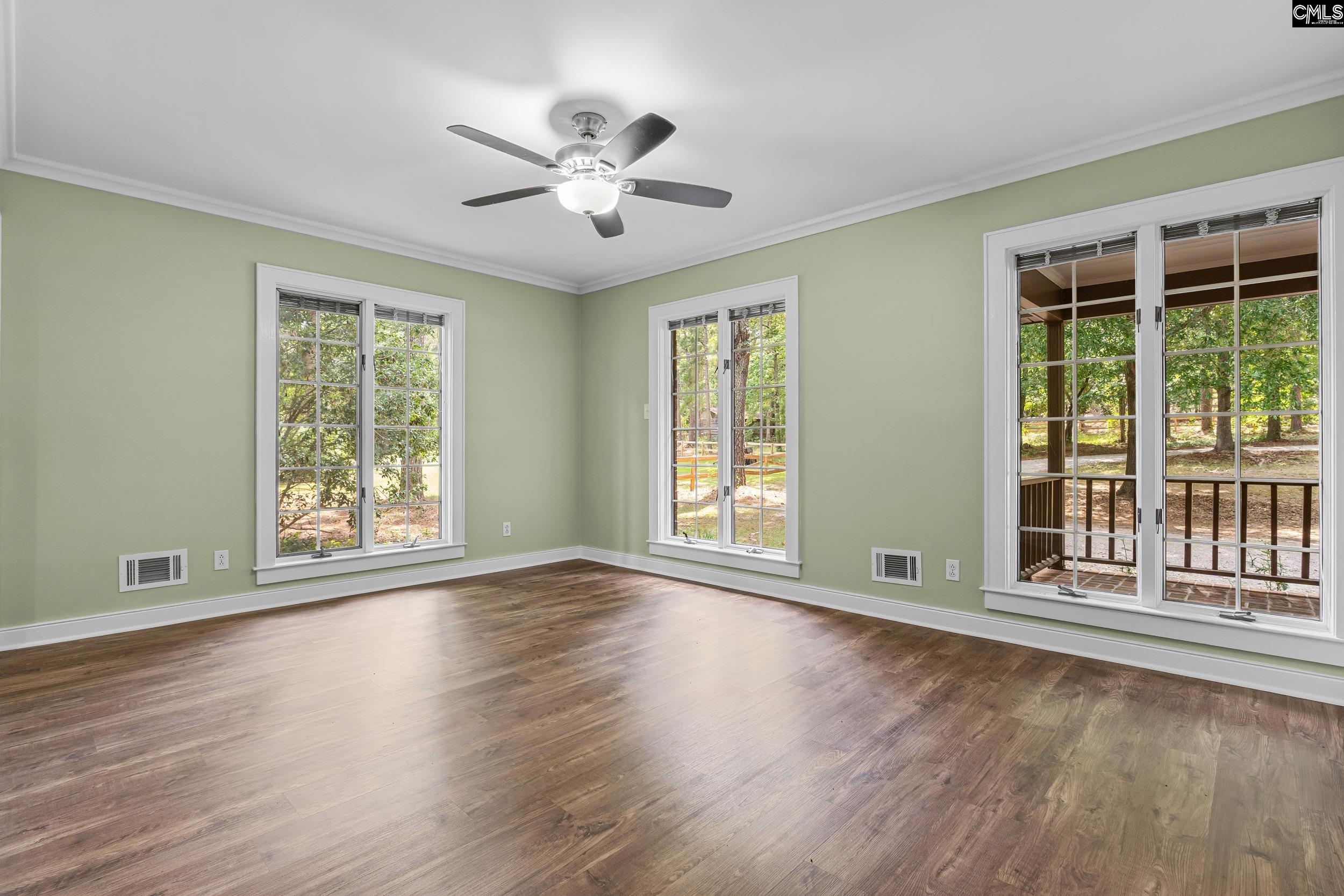 1656 West Drive Cassatt, SC 29032