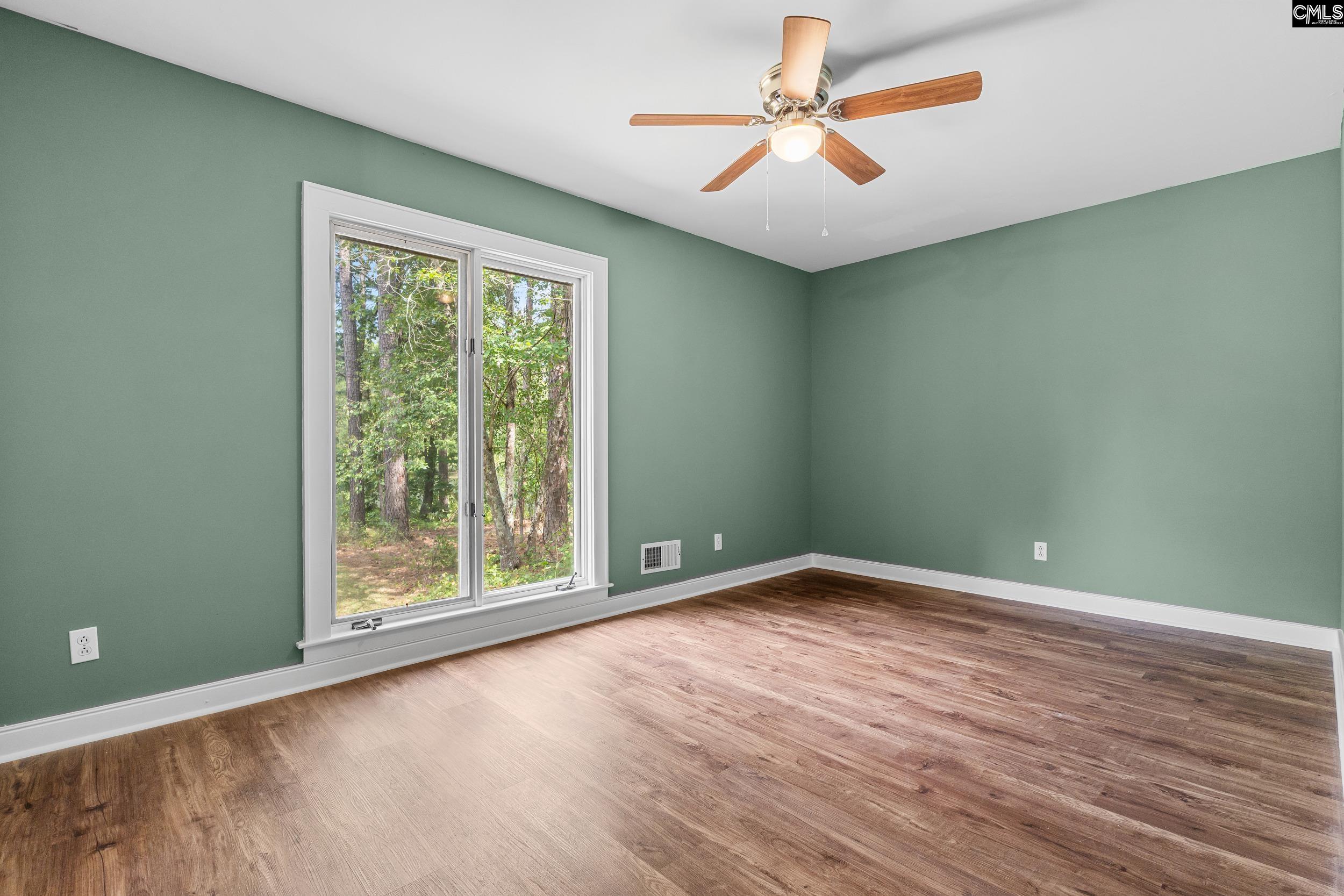 1656 West Drive Cassatt, SC 29032