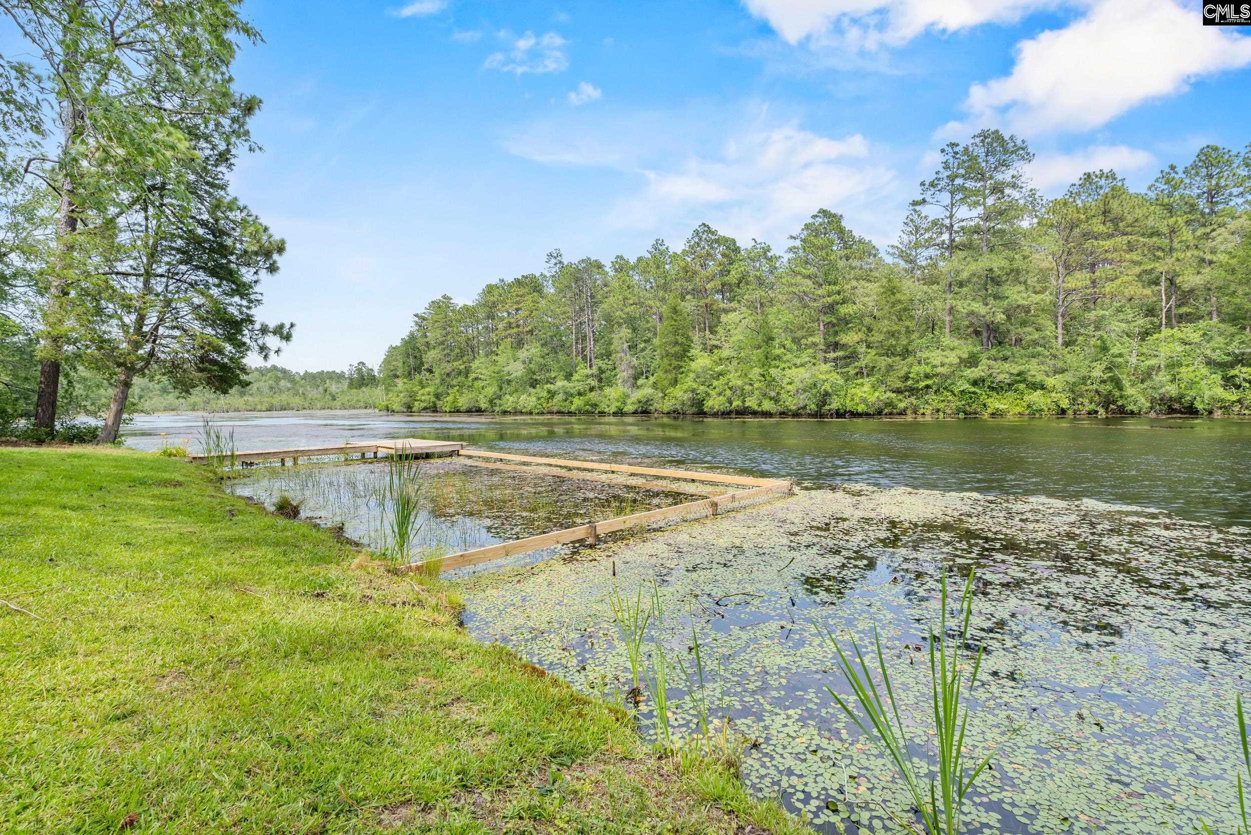 1656 West Drive Cassatt, SC 29032