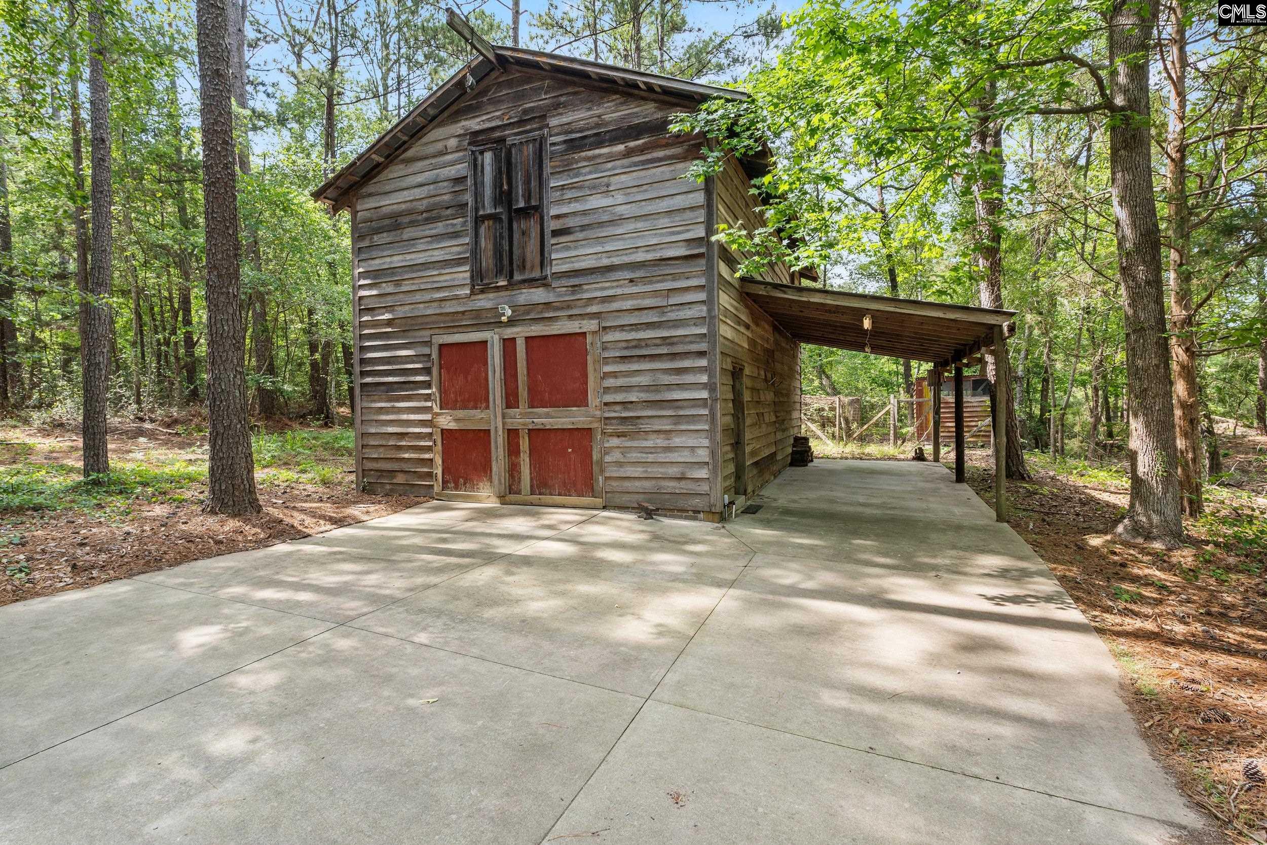 1656 West Drive Cassatt, SC 29032