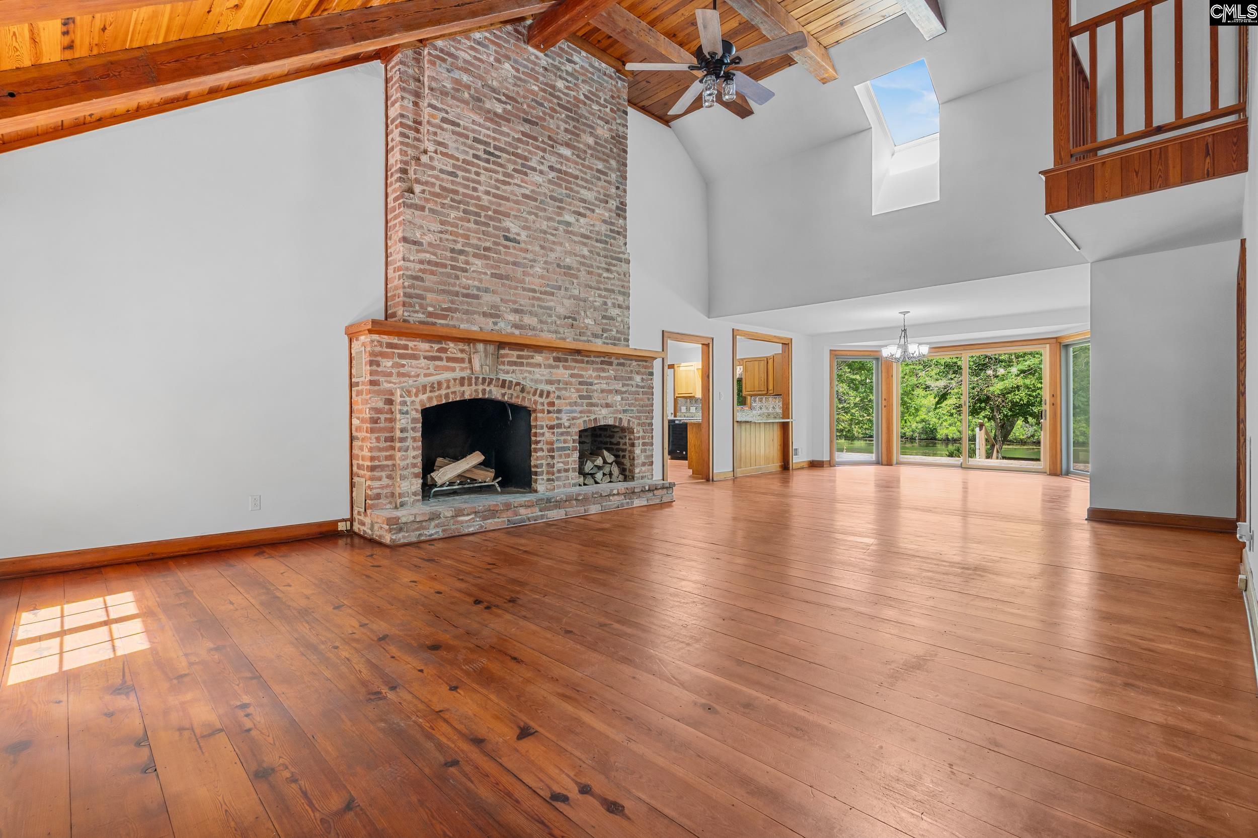 1656 West Drive Cassatt, SC 29032