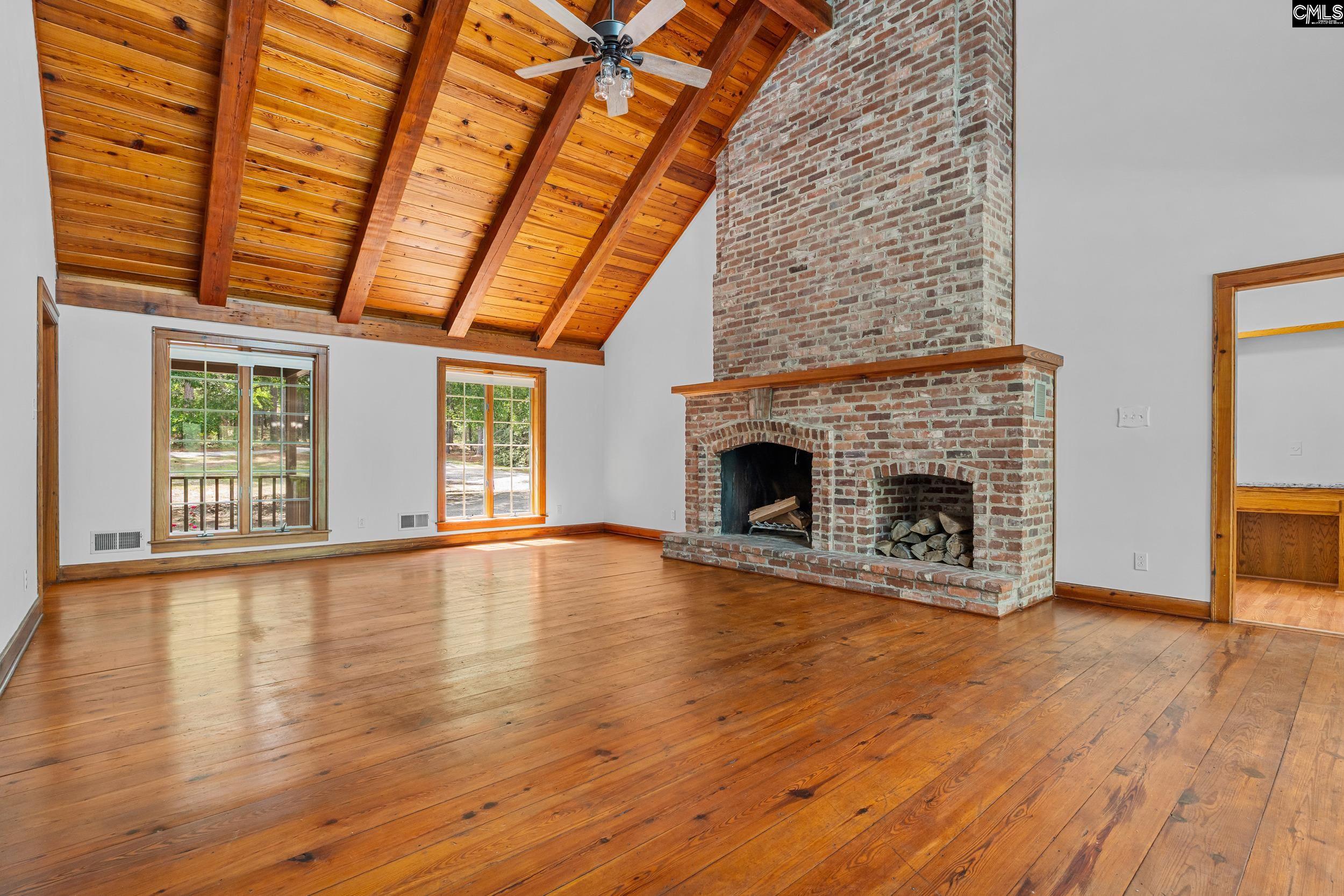 1656 West Drive Cassatt, SC 29032