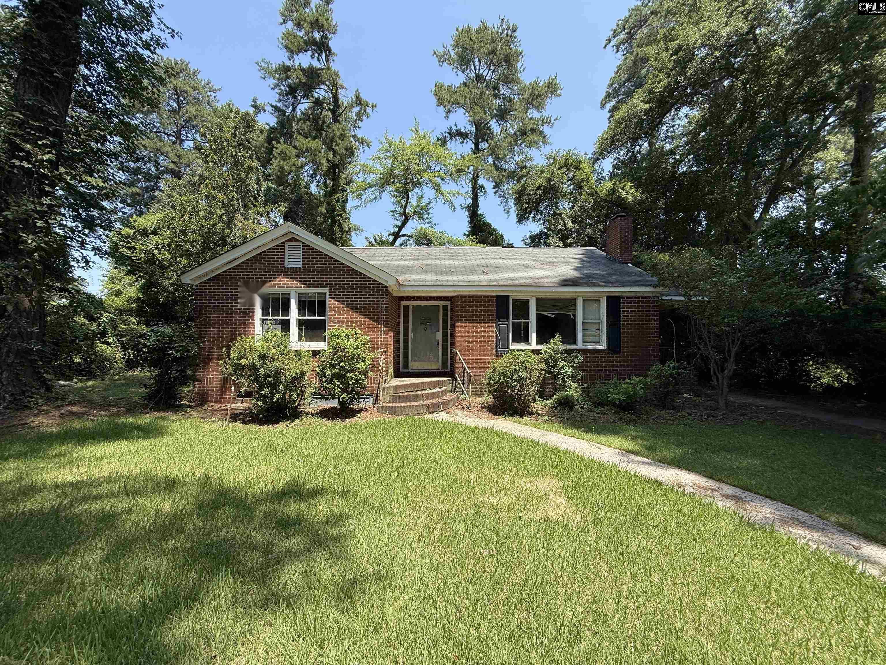 718 Michaelmas Avenue Cayce, SC 29033-4077