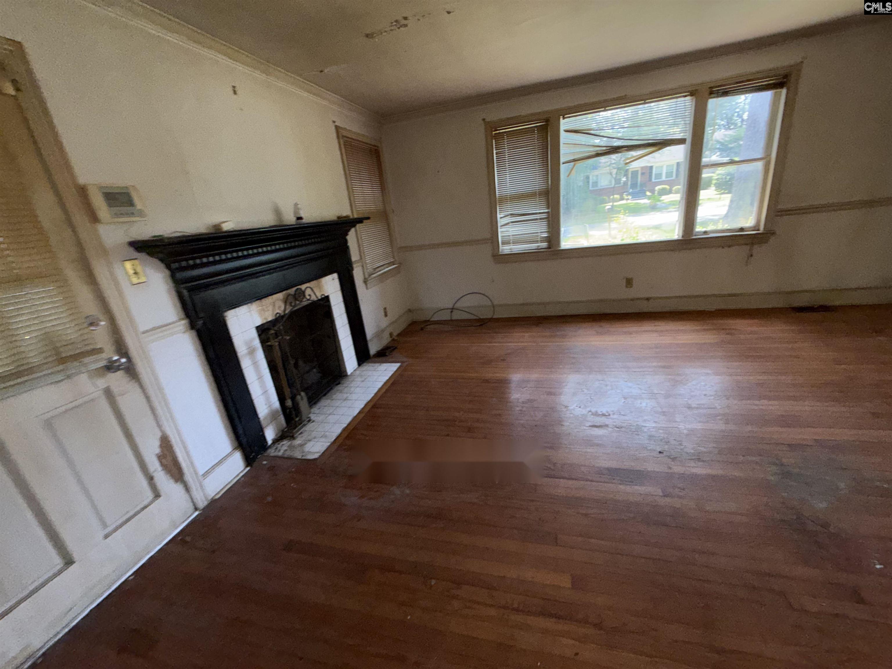 718 Michaelmas Avenue Cayce, SC 29033-4077