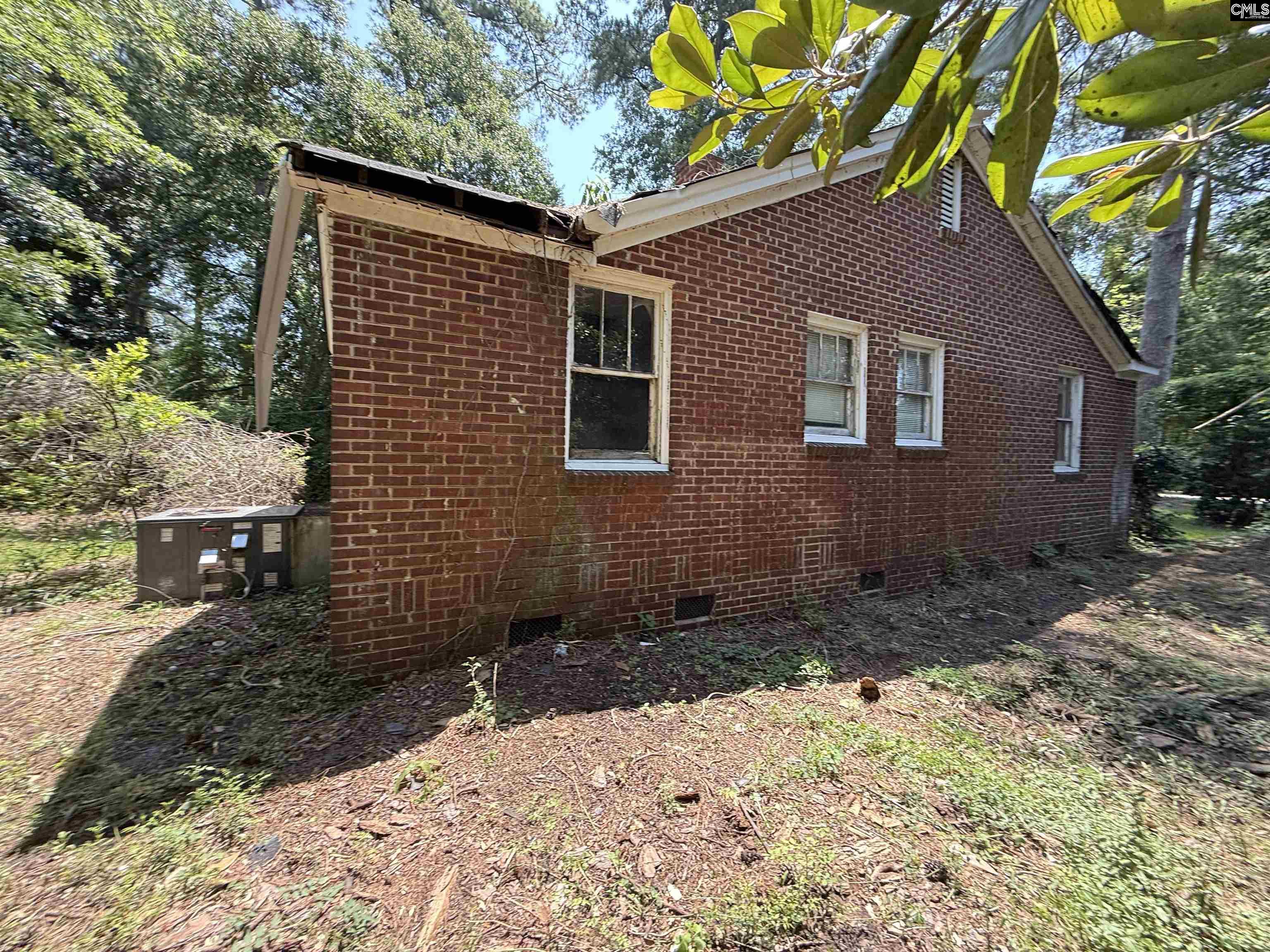 718 Michaelmas Avenue Cayce, SC 29033-4077